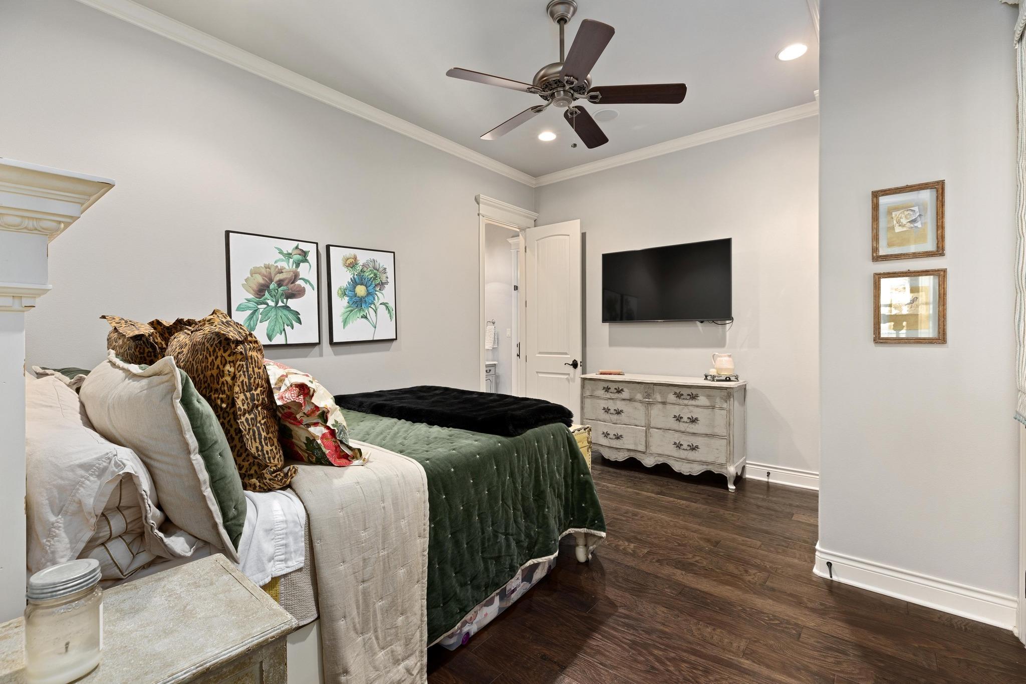 Image 33 of 40 For 216 Vista Ln