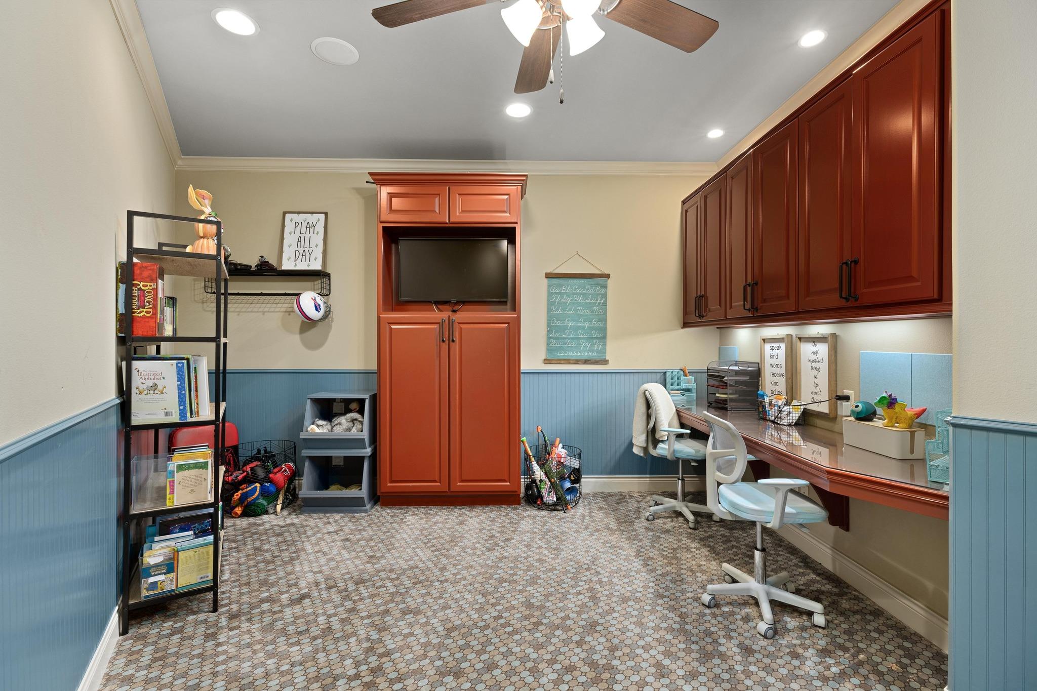 Image 38 of 40 For 216 Vista Ln