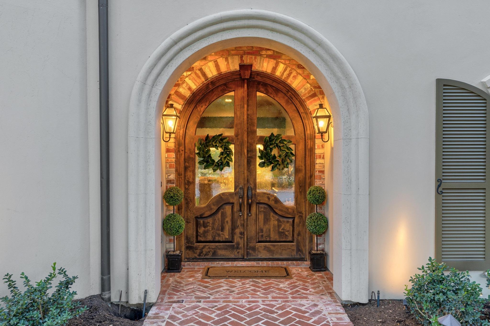 Image 4 of 40 For 216 Vista Ln