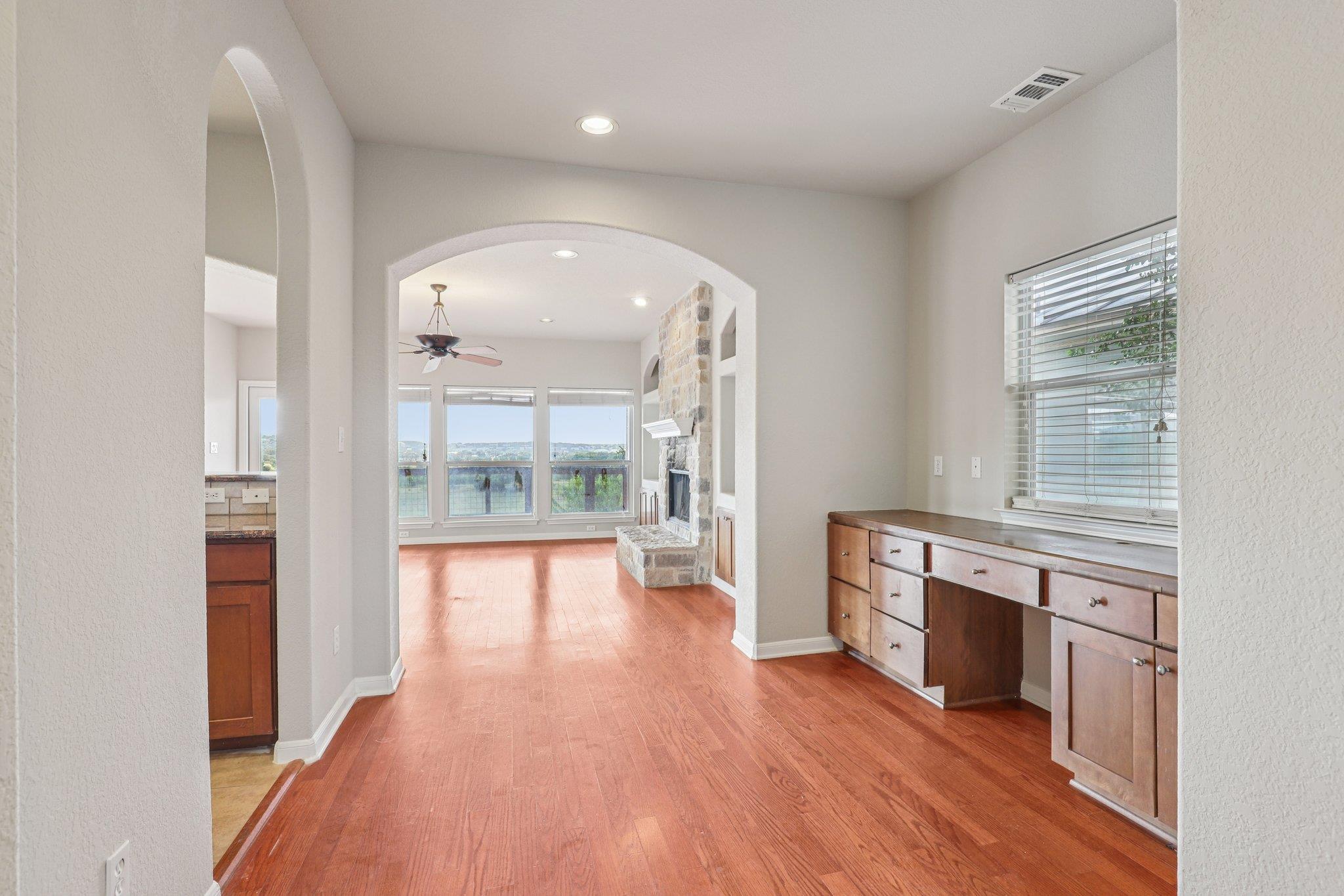 Image 11 of 27 For 1477 Lavaca  