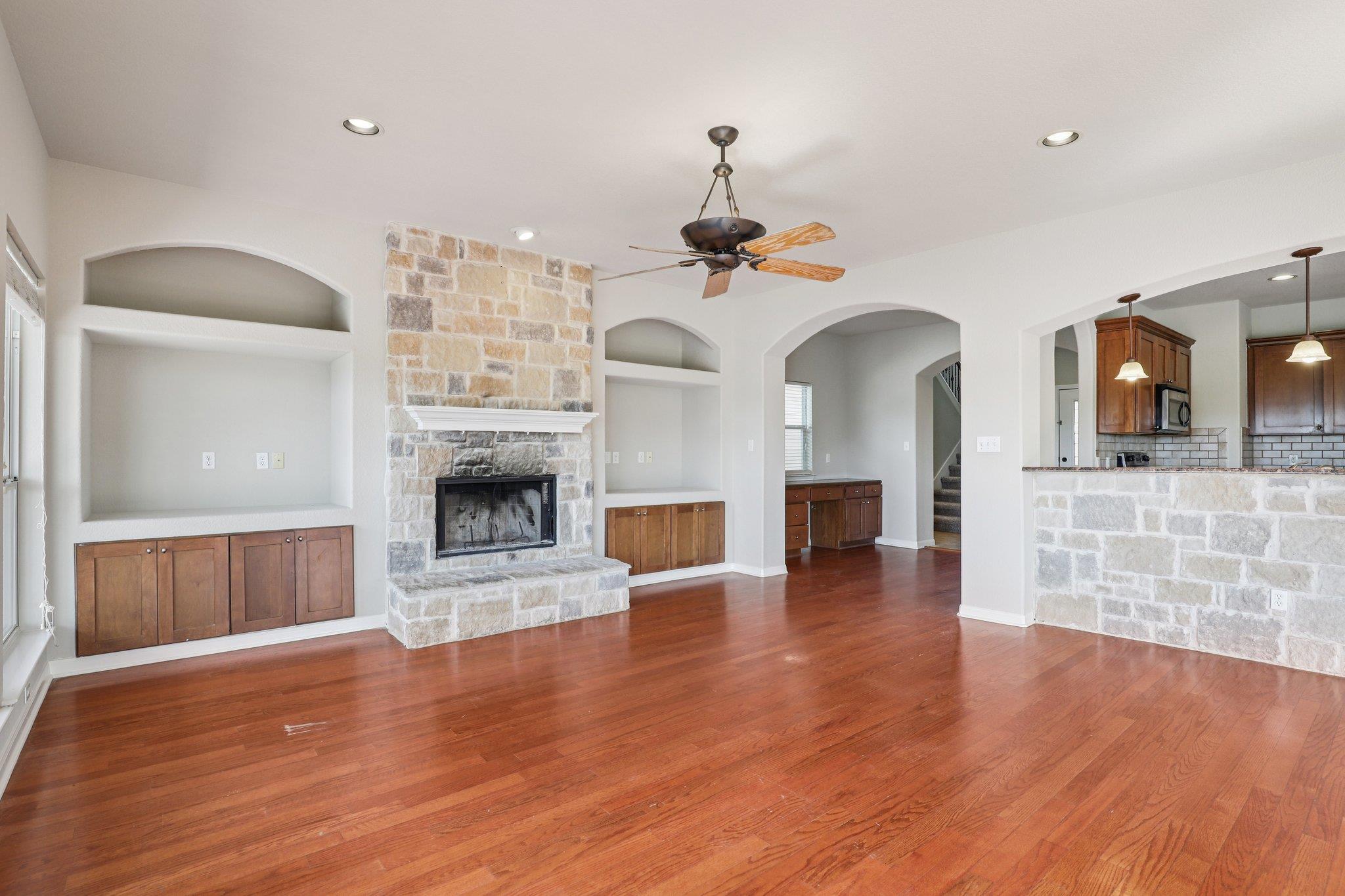 Image 6 of 27 For 1477 Lavaca  