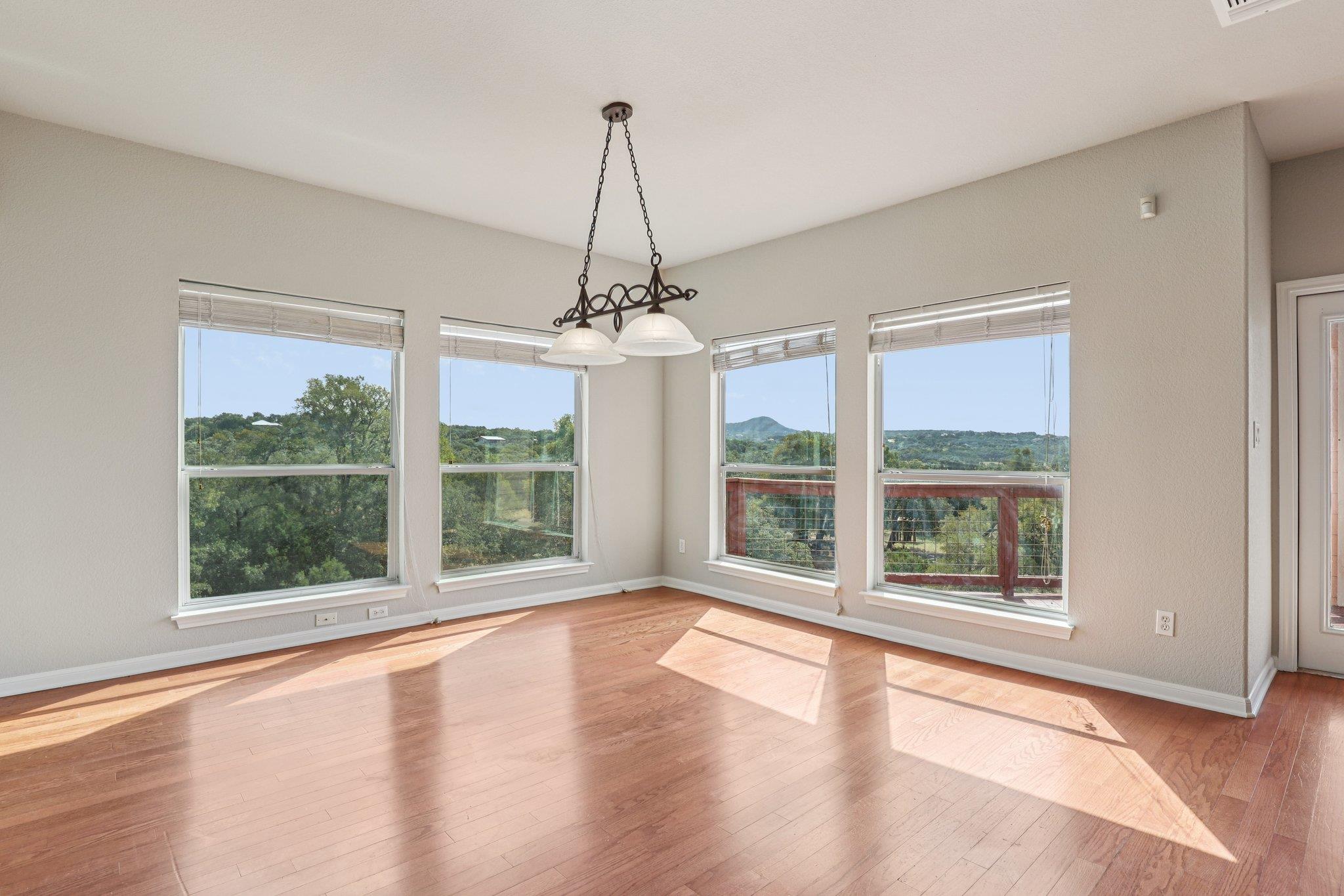 Image 7 of 27 For 1477 Lavaca  