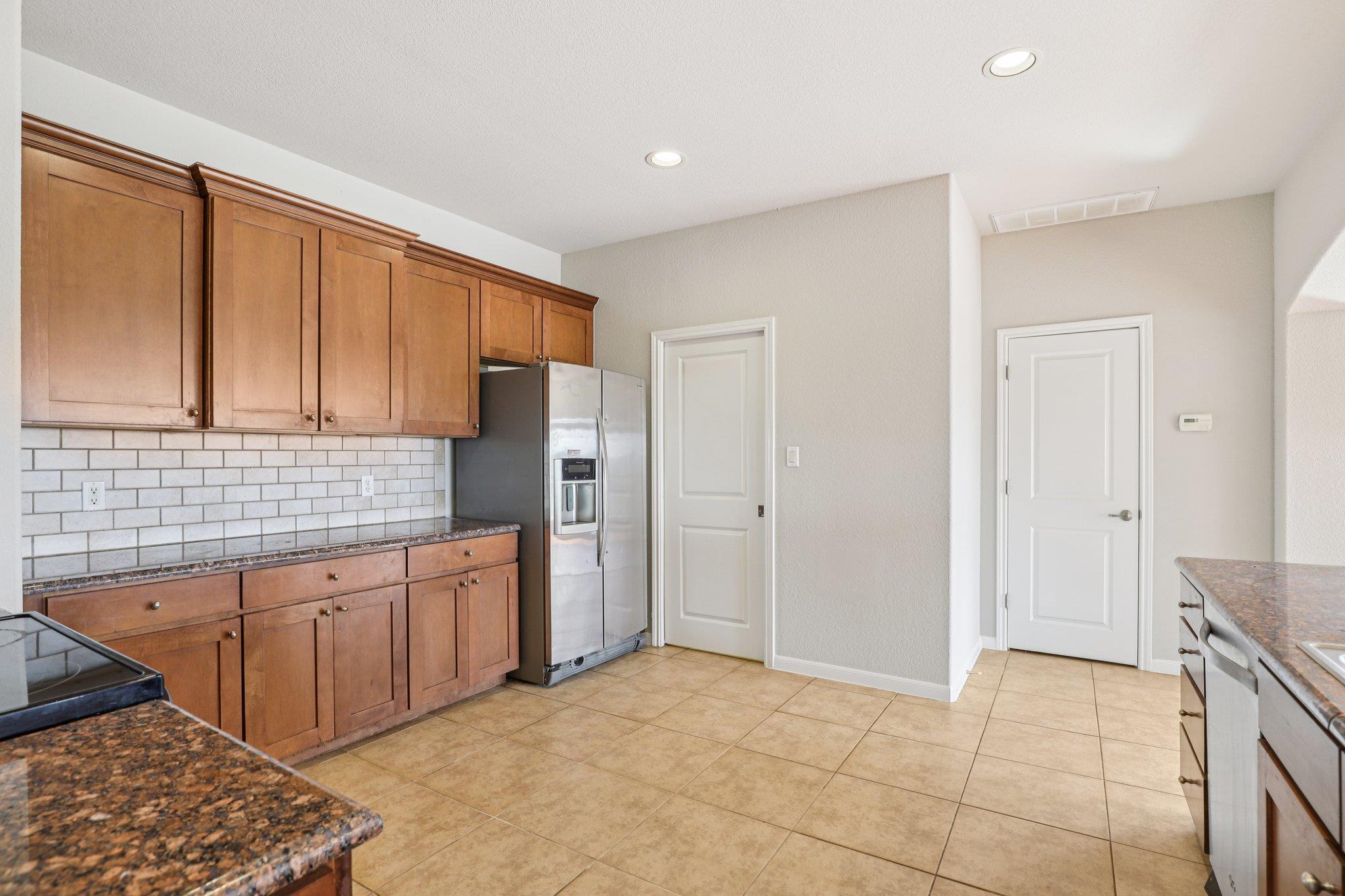 Image 9 of 27 For 1477 Lavaca  
