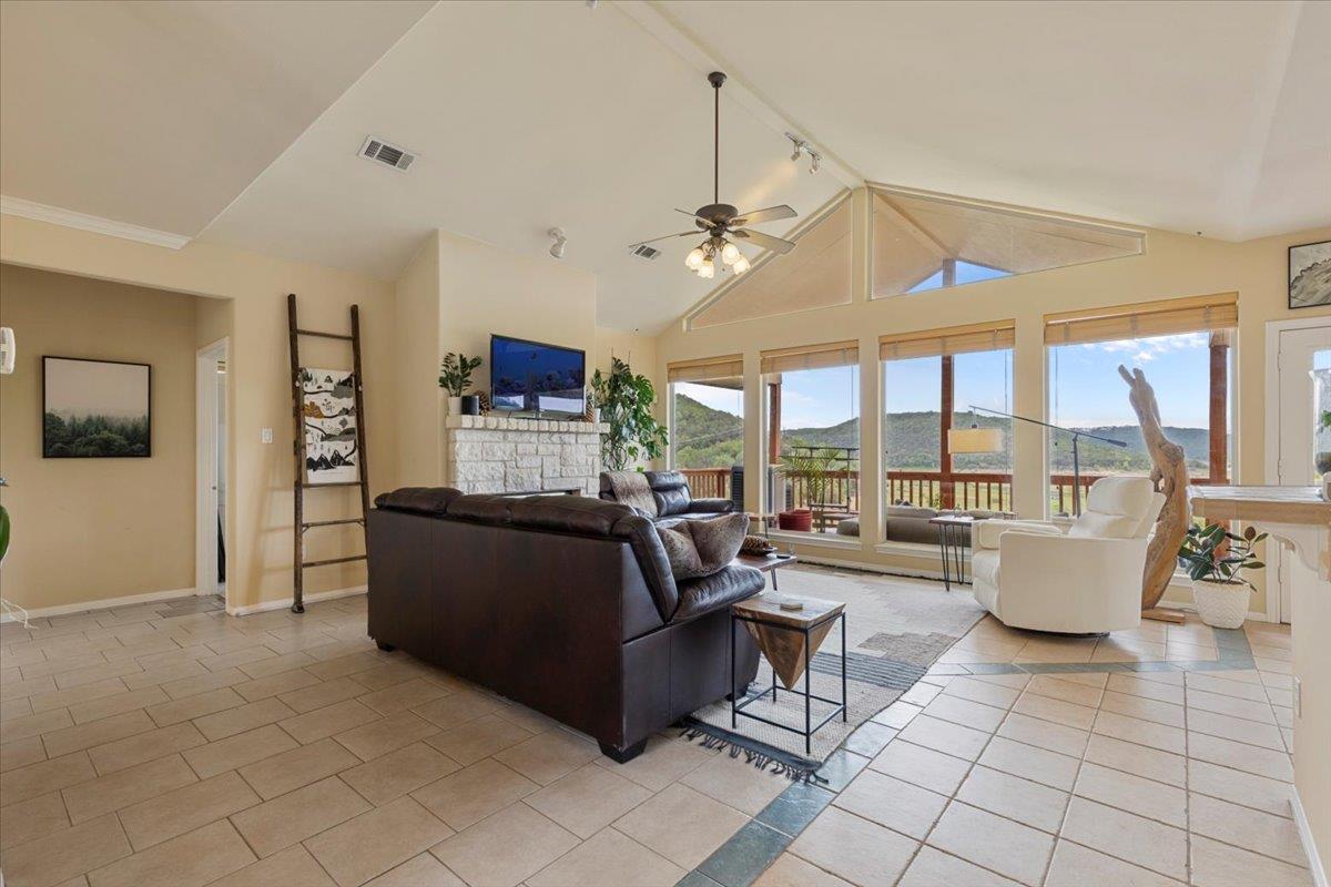 Image 5 of 34 For 13612 Bullick Hollow Rd