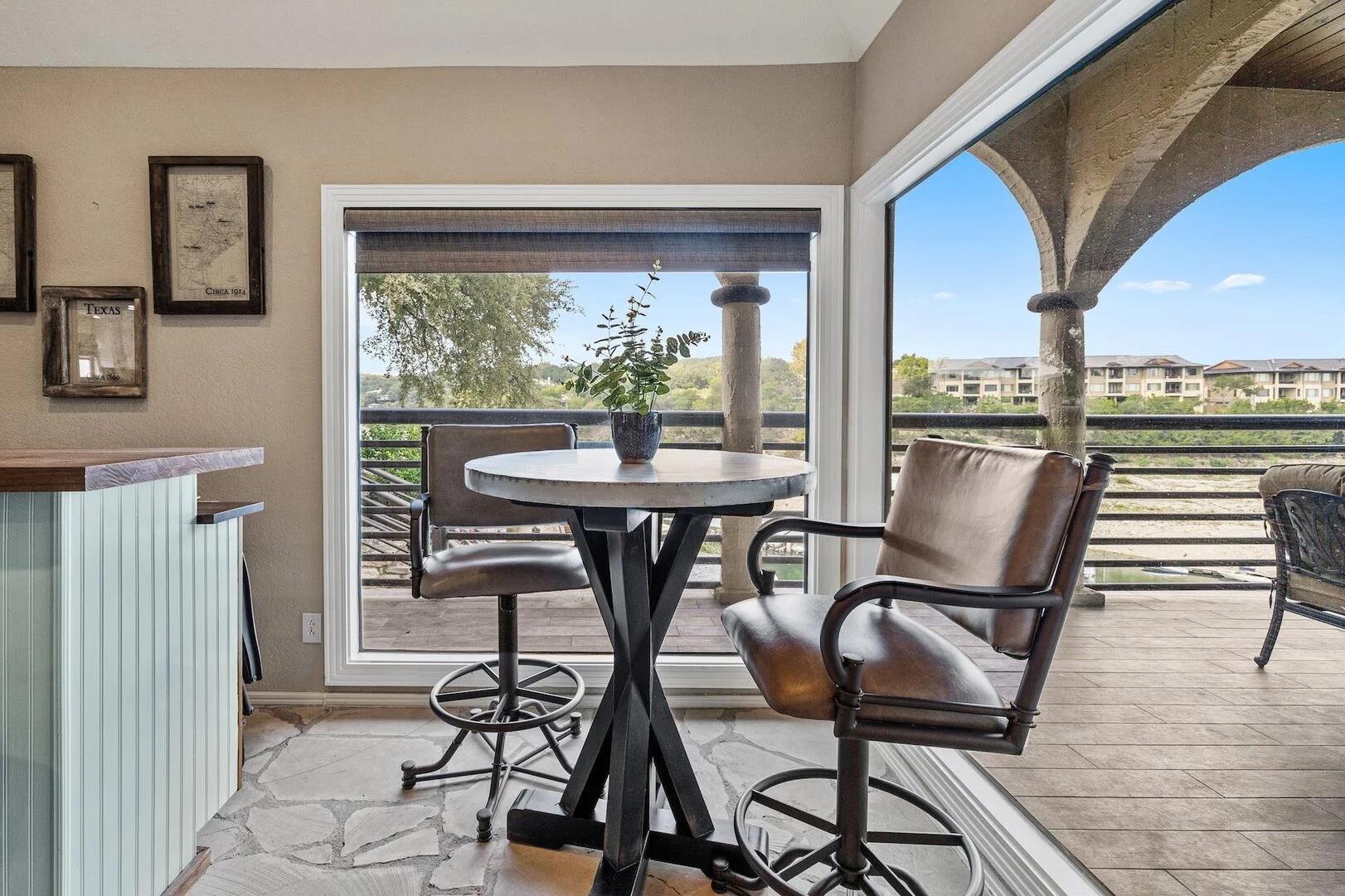 Image 17 of 40 For 925 Challenger