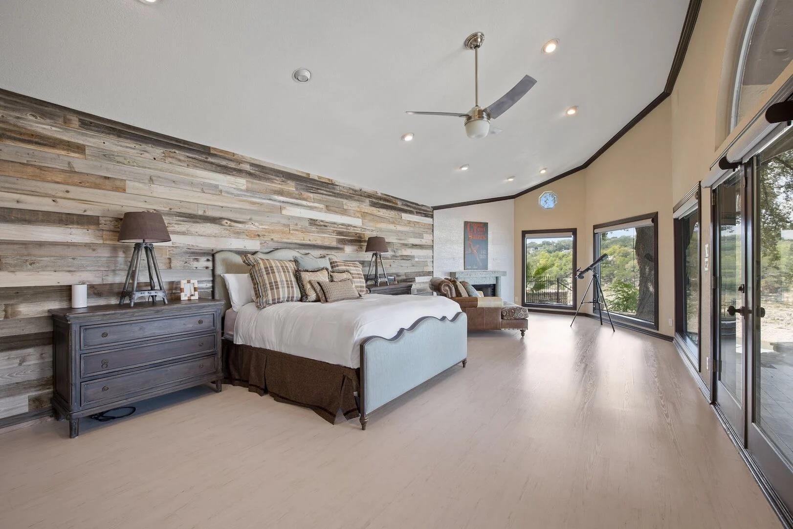 Image 19 of 40 For 925 Challenger