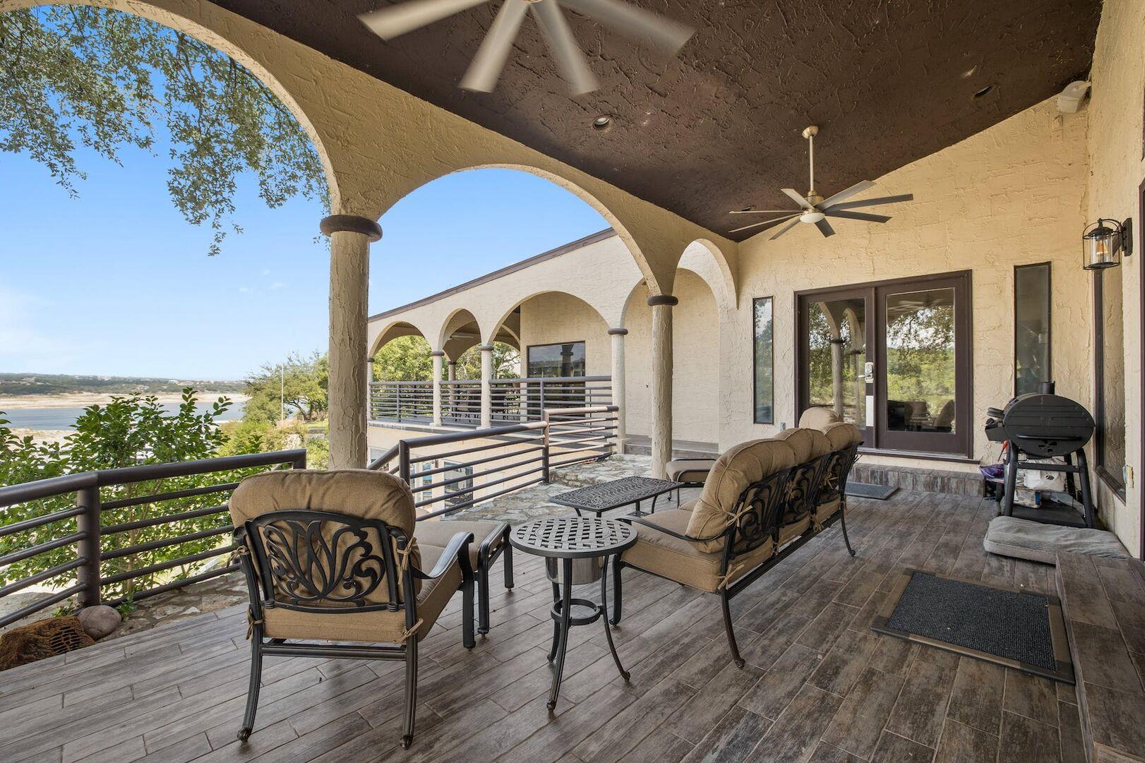 Image 23 of 40 For 925 Challenger