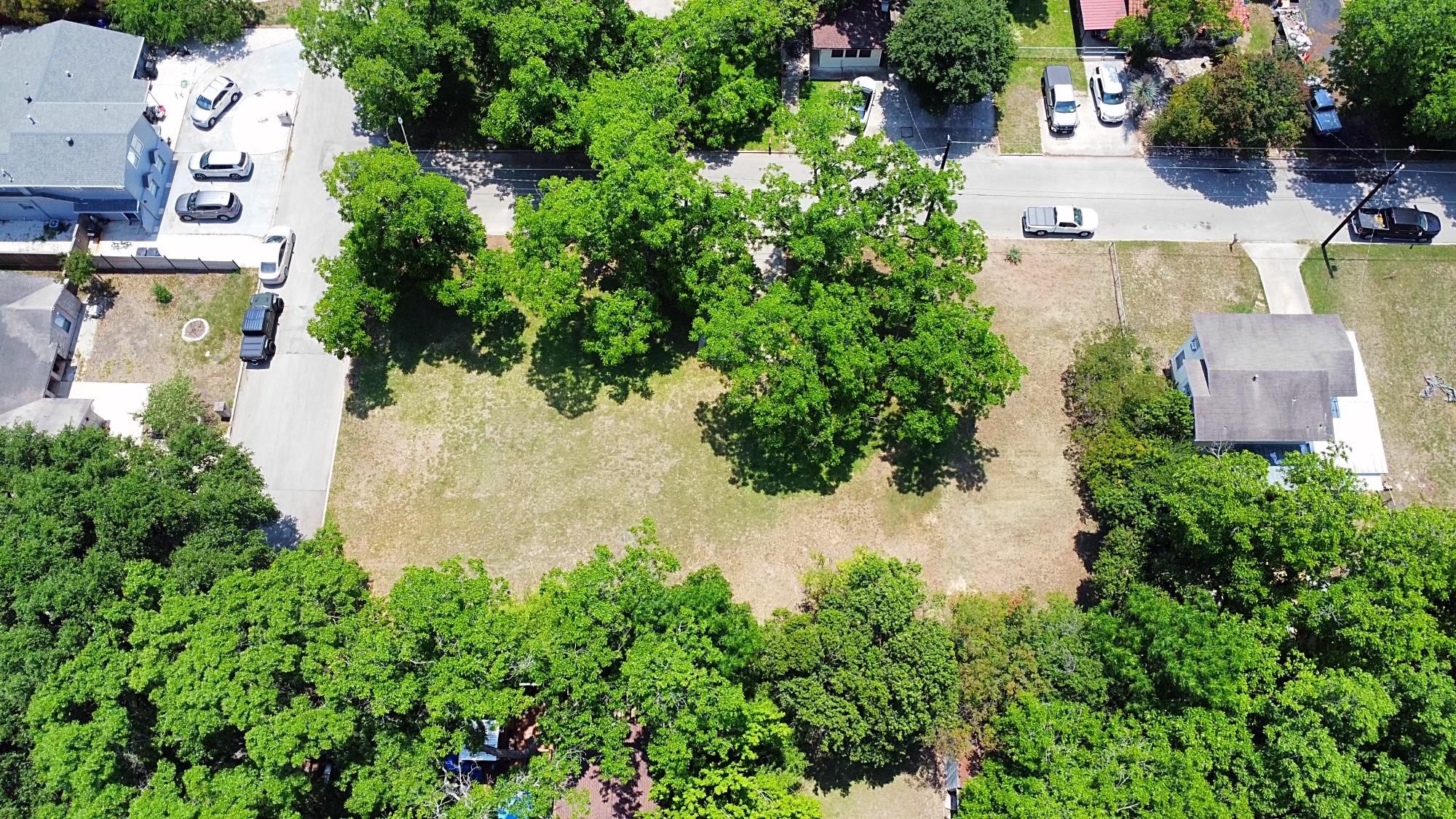 Image 15 of 17 For 922 Booneville Ave