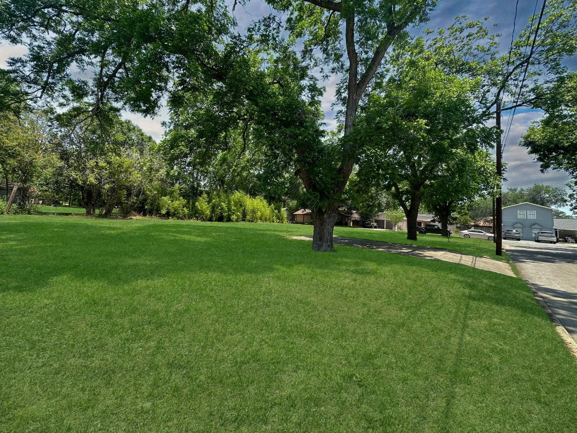 Image 5 of 17 For 922 Booneville Ave