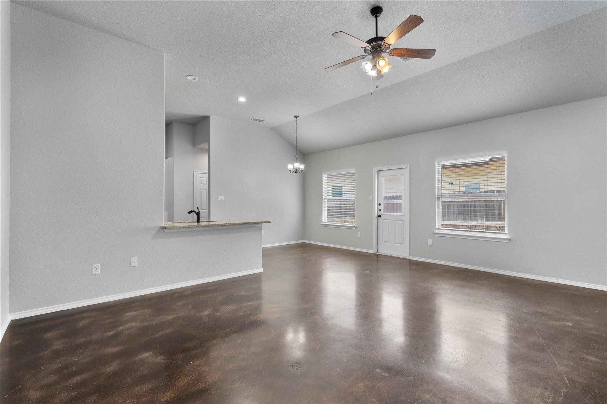 Image 6 of 31 For 1113 Stanley Way Dr