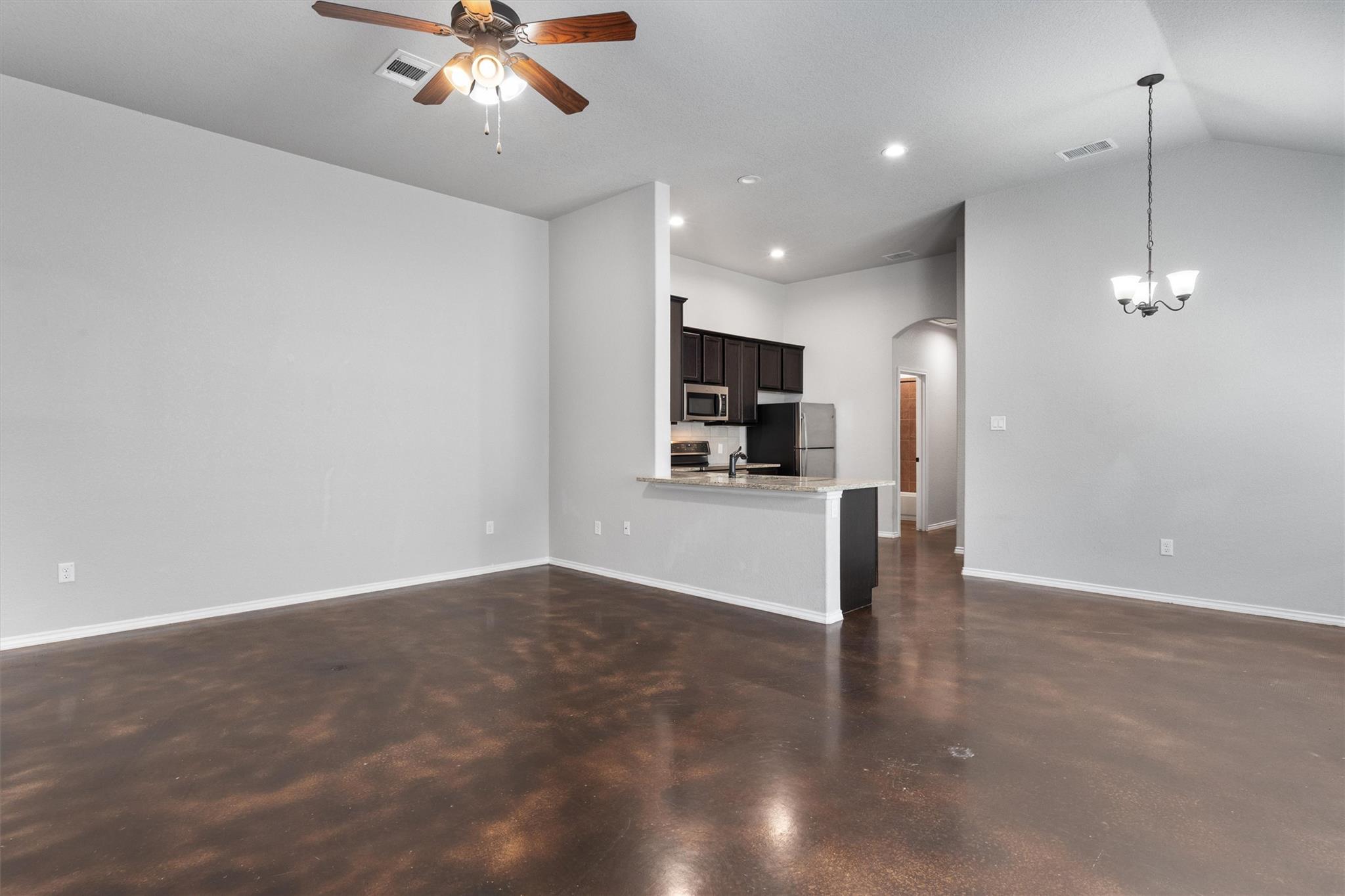 Image 7 of 31 For 1113 Stanley Way Dr
