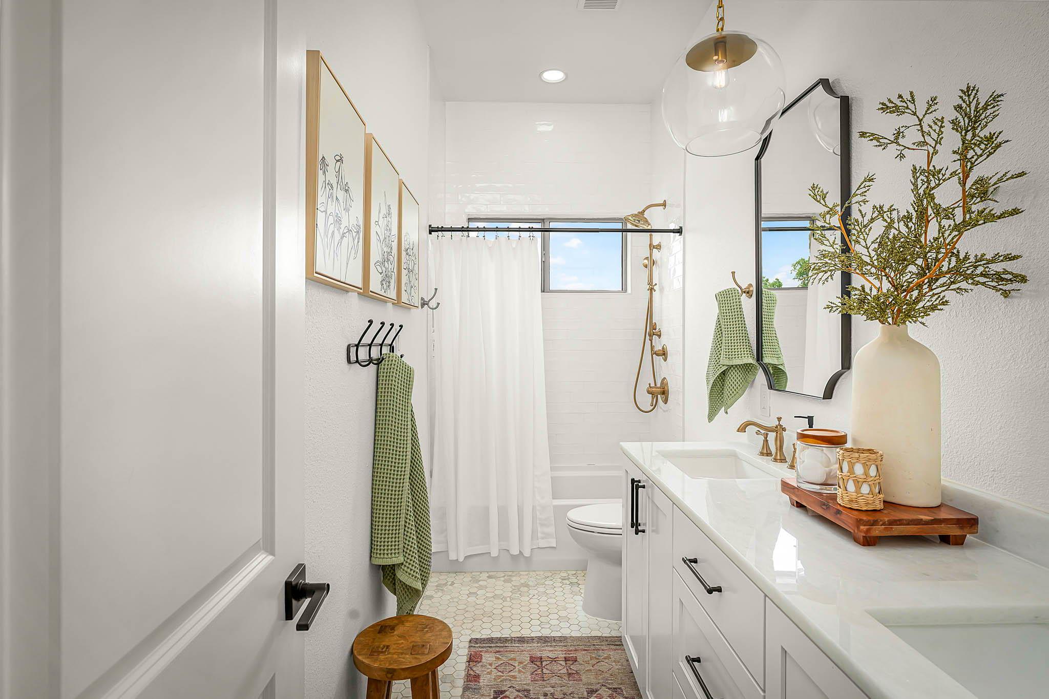 Image 24 of 36 For 1921 Ruby Ranch Rd