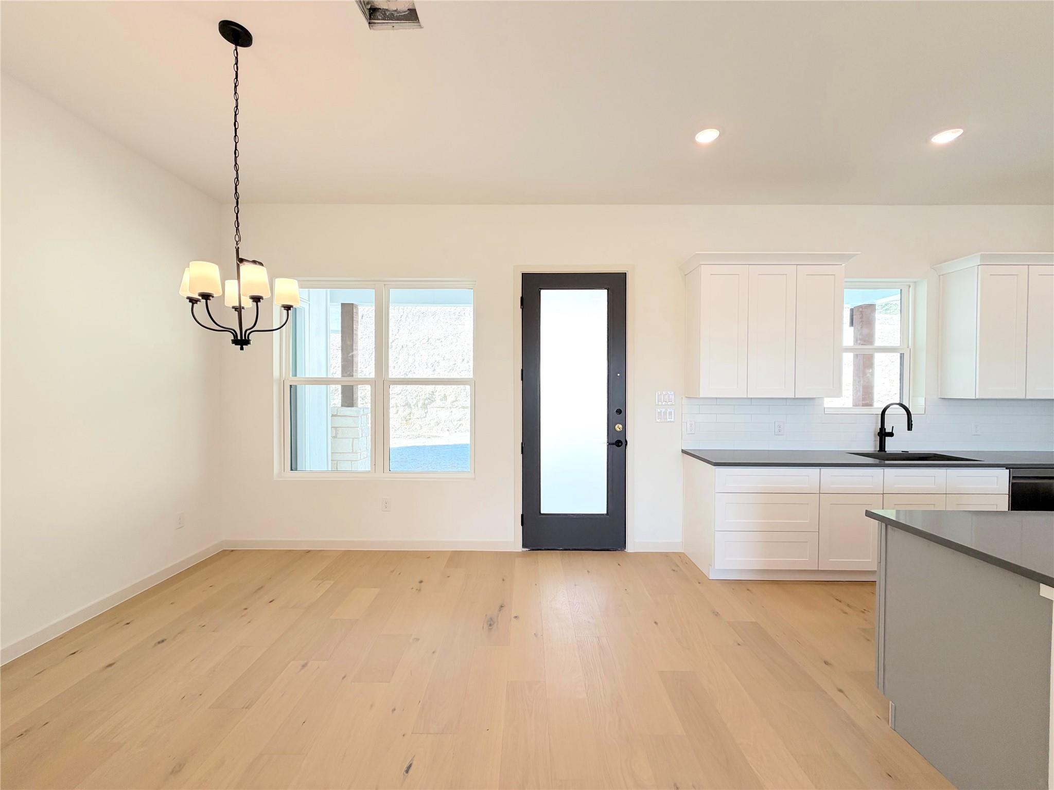 Image 11 of 26 For 420 Sendera Hills