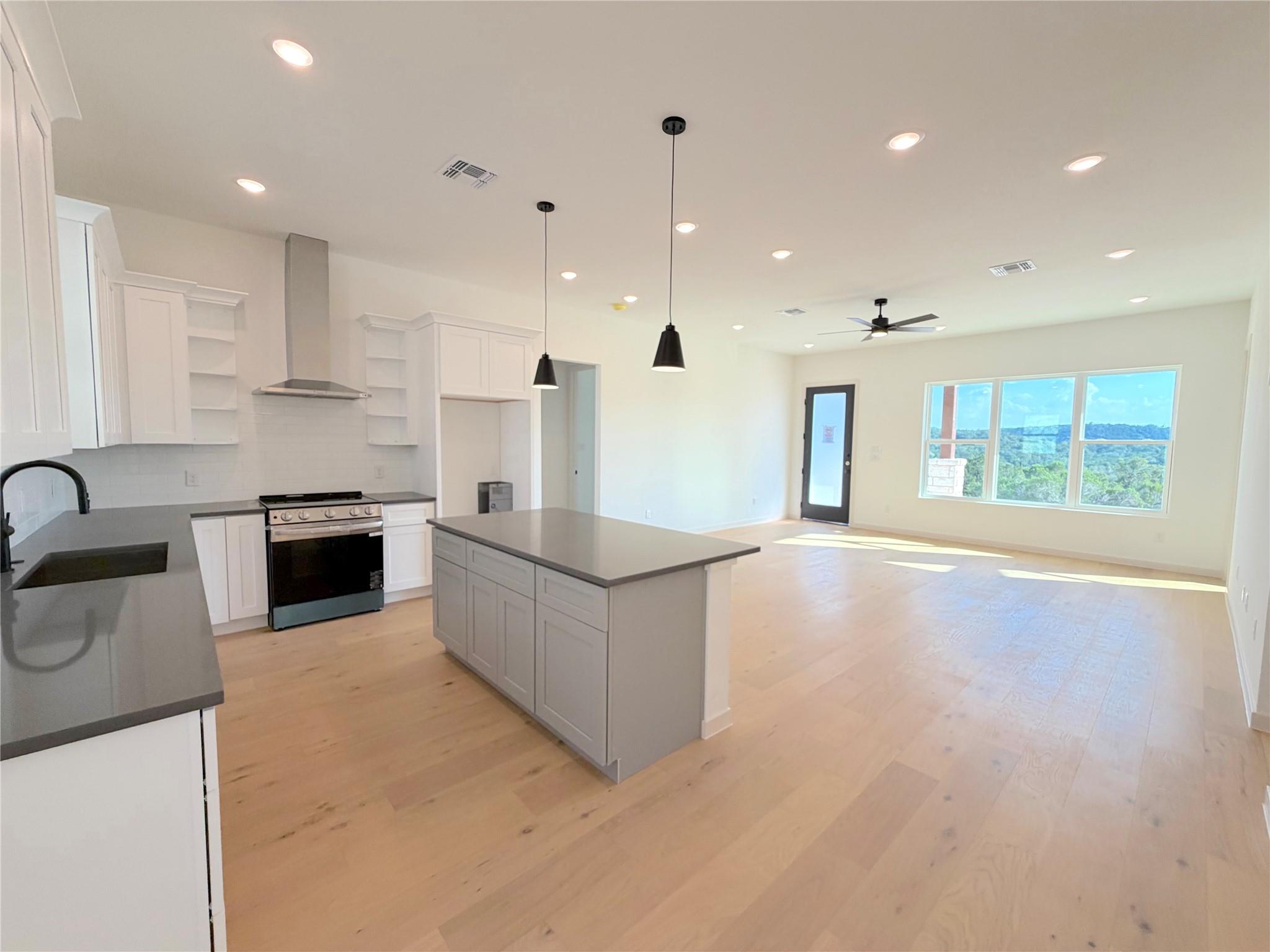 Image 13 of 26 For 420 Sendera Hills