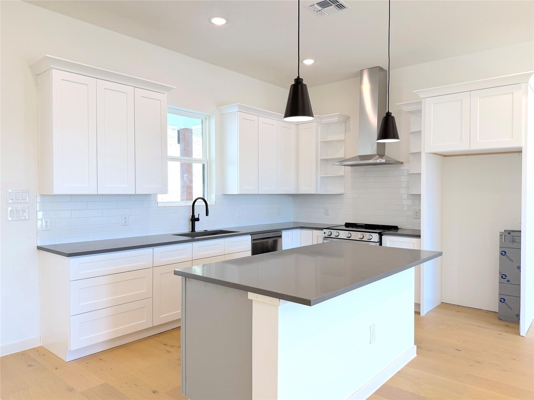 Image 14 of 26 For 420 Sendera Hills