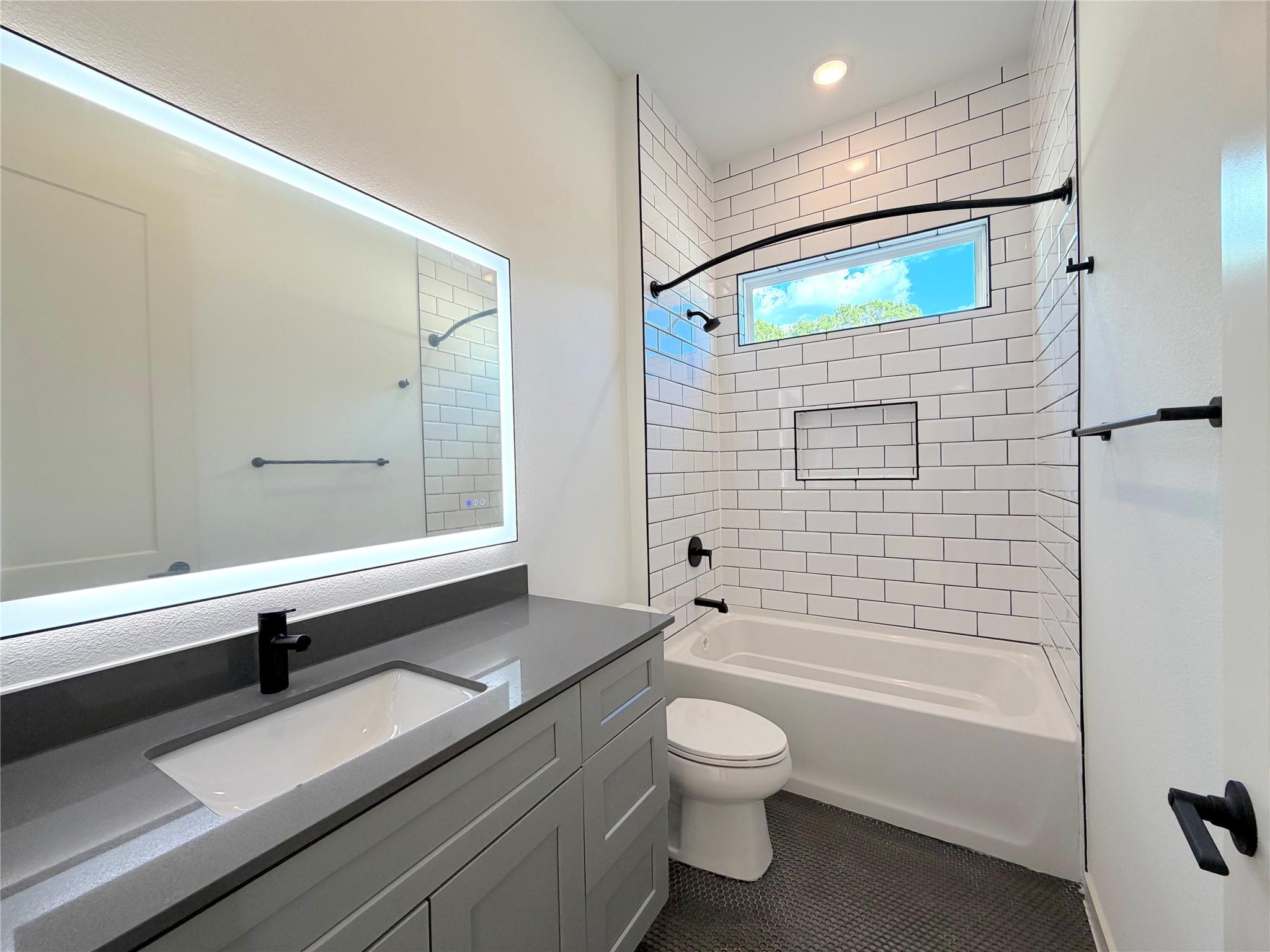 Image 19 of 26 For 420 Sendera Hills