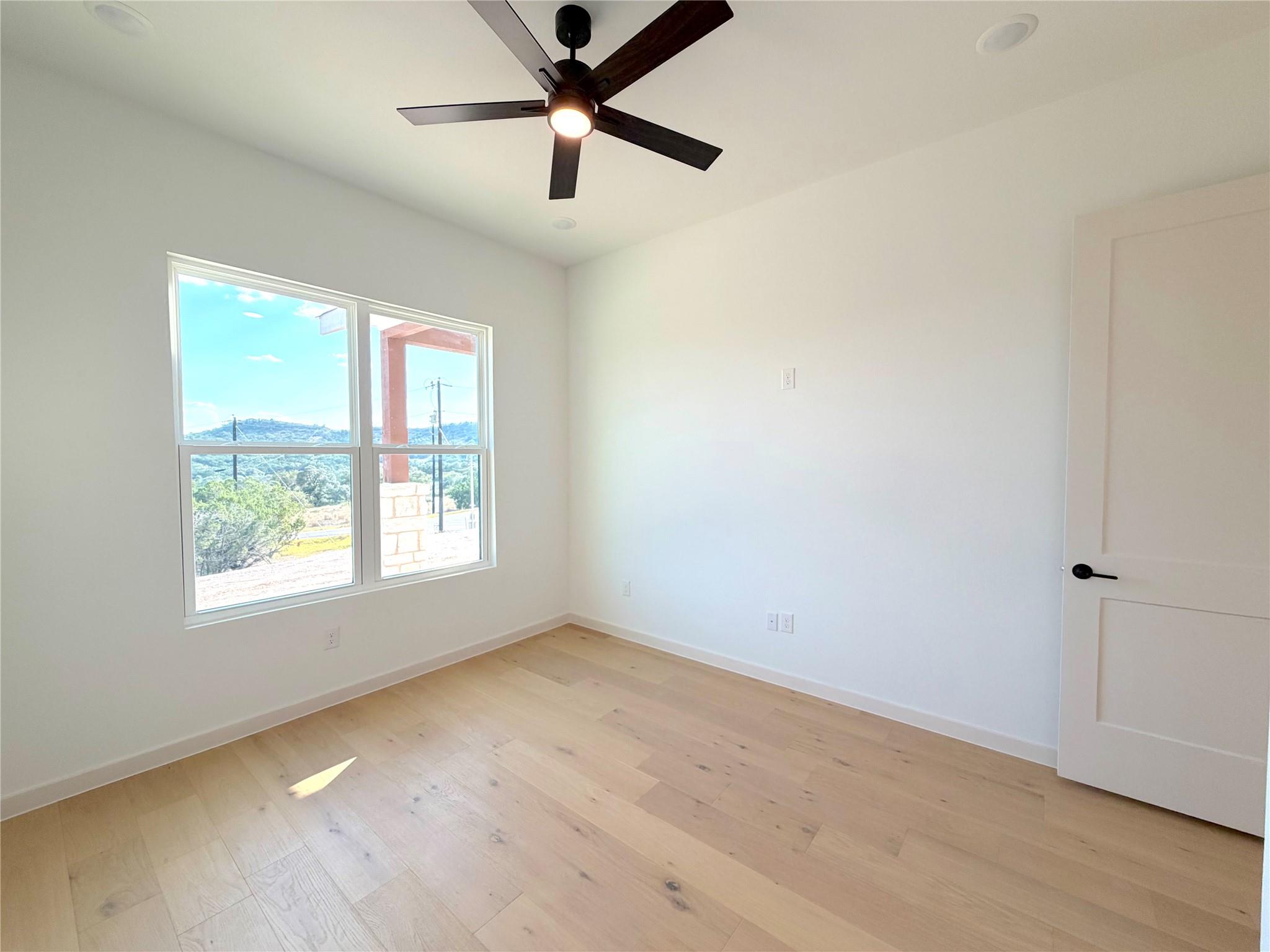 Image 20 of 26 For 420 Sendera Hills