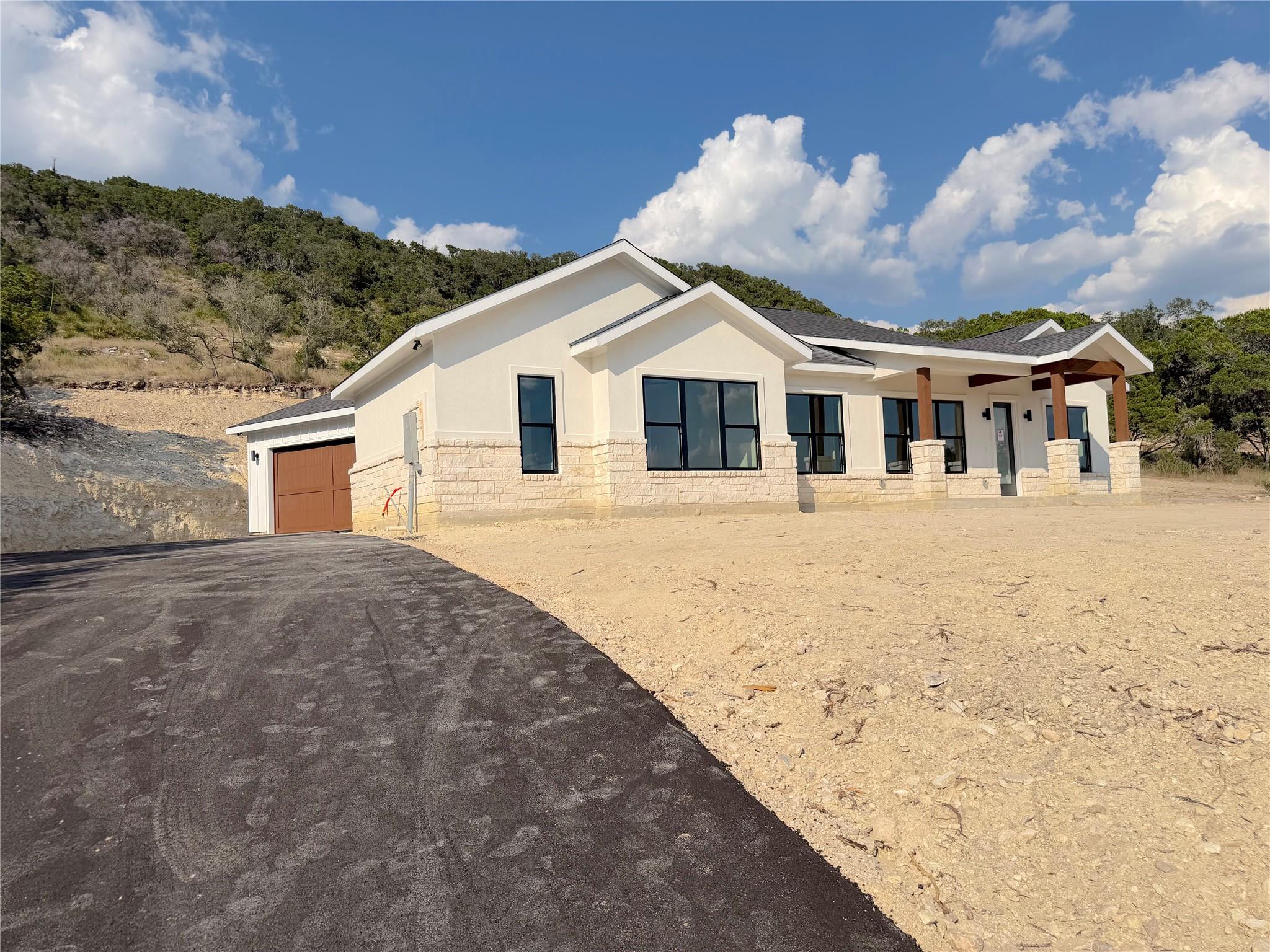 Image 3 of 26 For 420 Sendera Hills