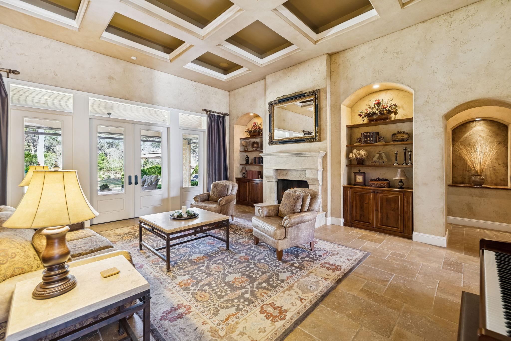 Image 10 of 37 For 358 Mariposa Loop