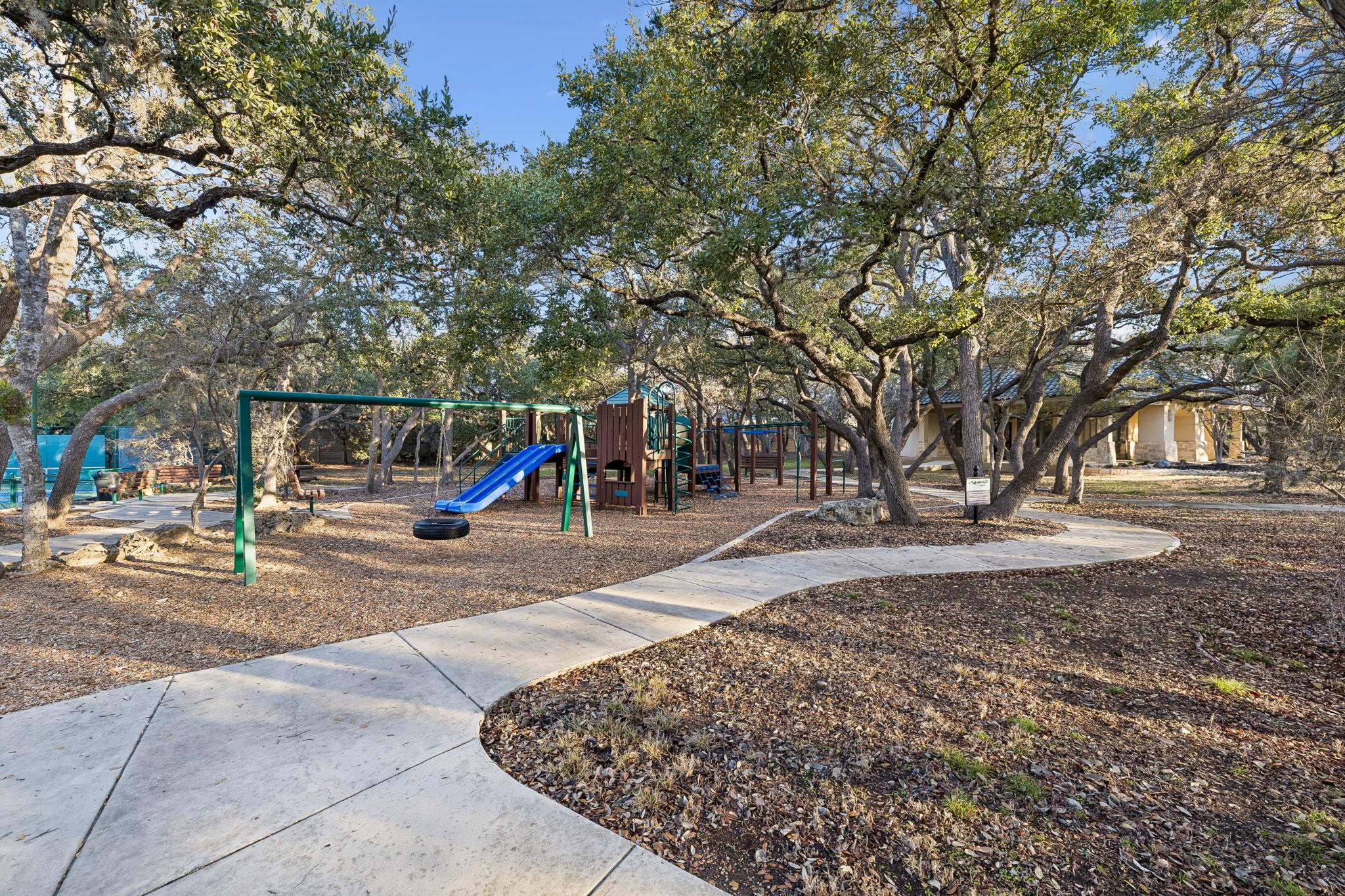 Image 5 of 37 For 358 Mariposa Loop