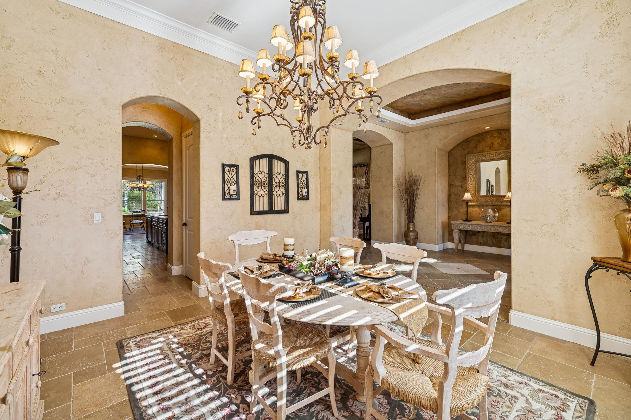 Image 9 of 37 For 358 Mariposa Loop