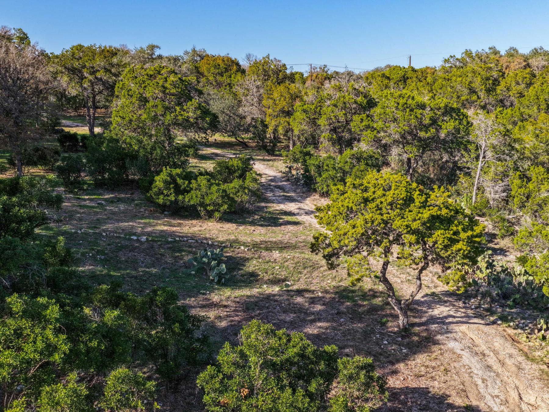 Image 17 of 25 For 476 Lakeview Blvd