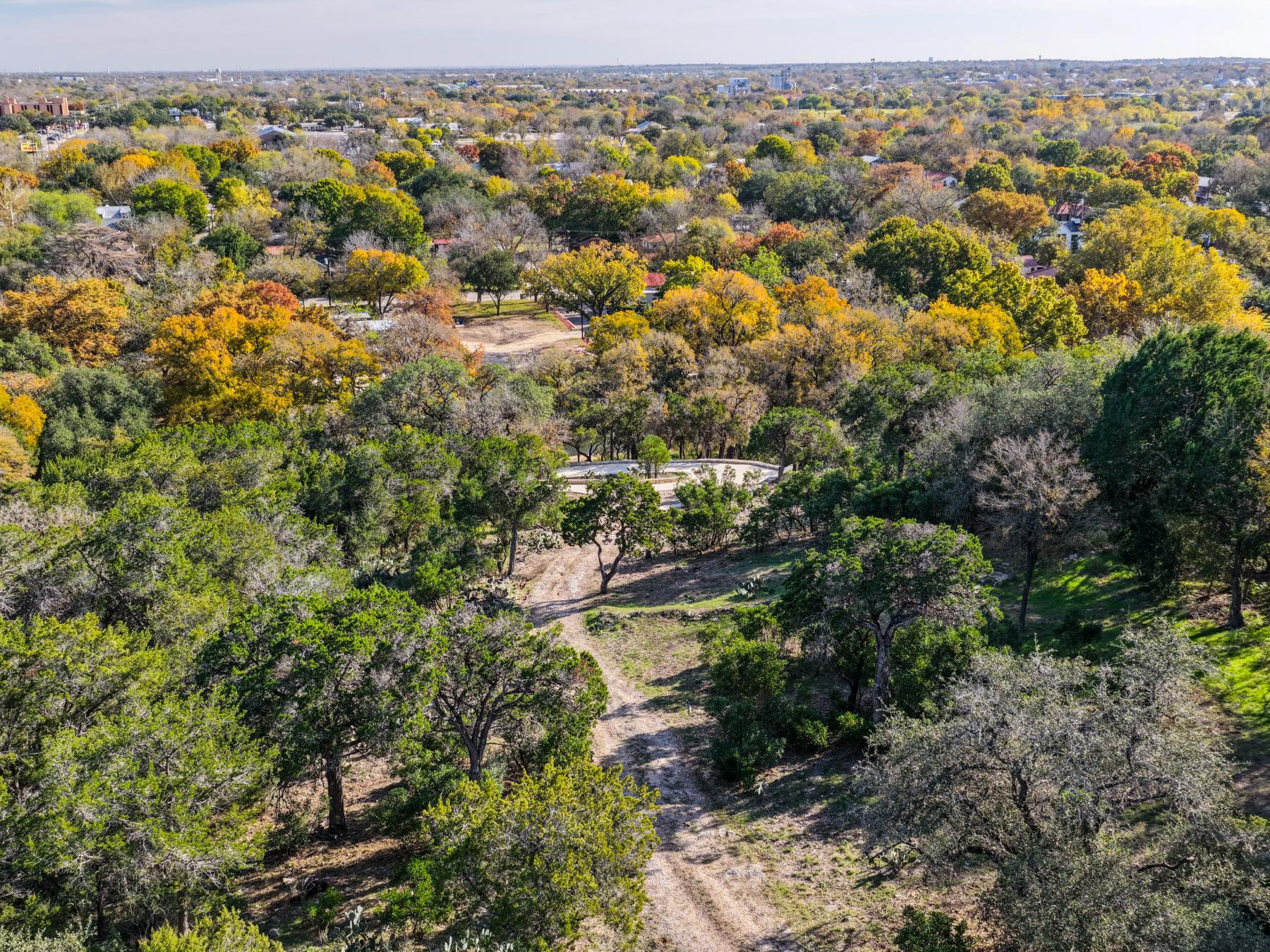 Image 18 of 25 For 476 Lakeview Blvd