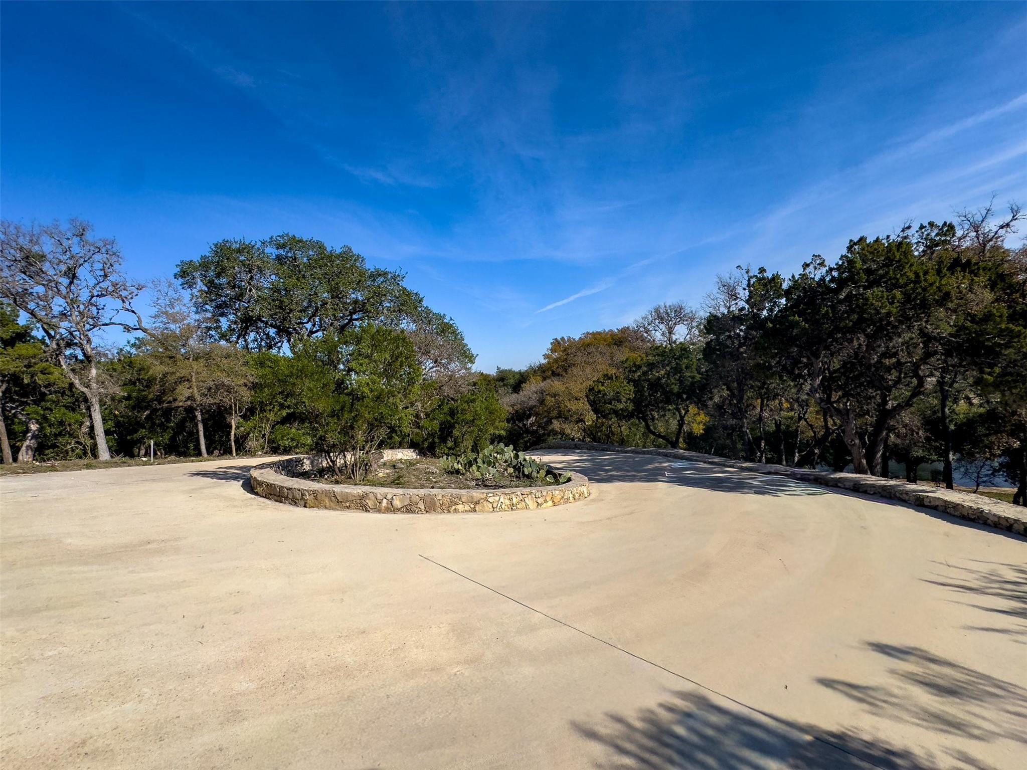 Image 21 of 25 For 476 Lakeview Blvd