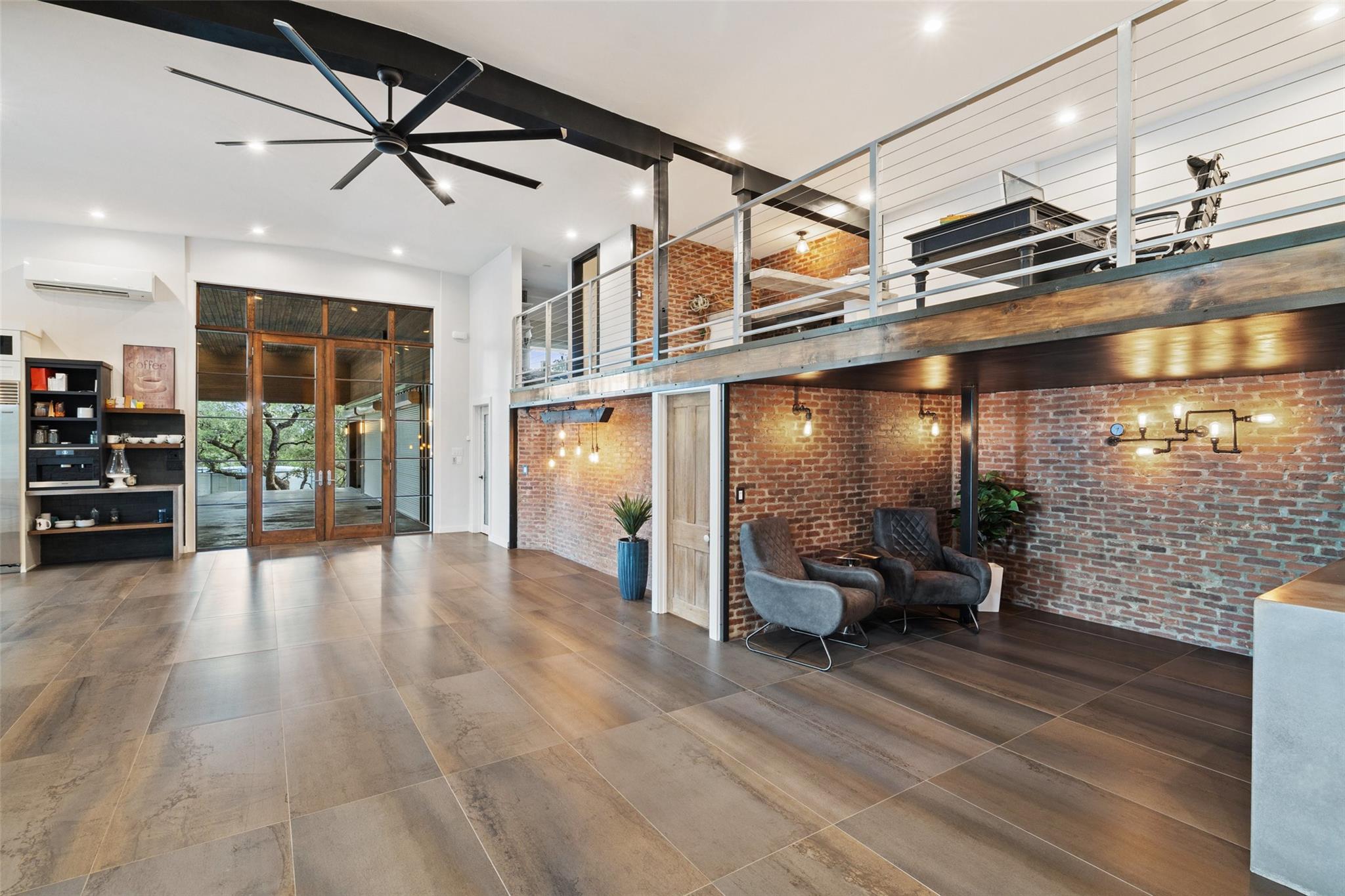 Image 11 of 40 For 2412 Bee Creek Rd