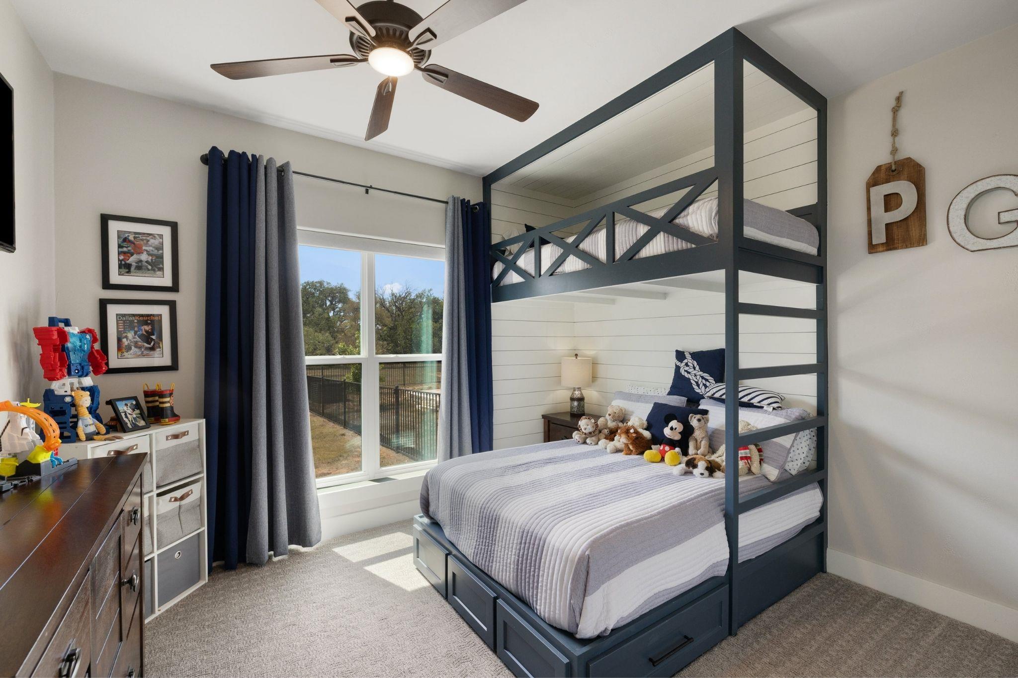 Image 22 of 40 For 338 Morning Dew Dr