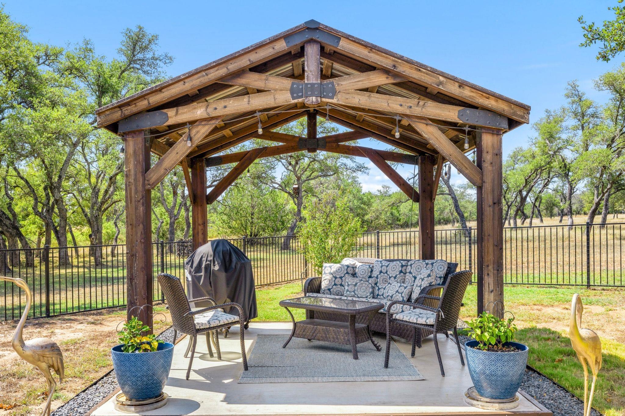 Image 34 of 40 For 338 Morning Dew Dr