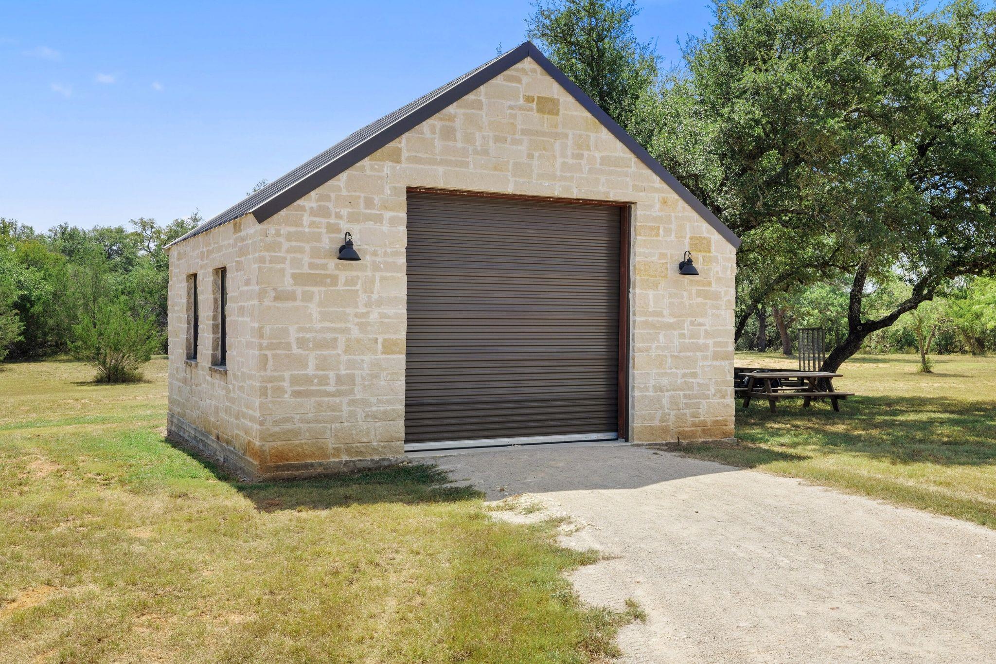 Image 35 of 40 For 338 Morning Dew Dr