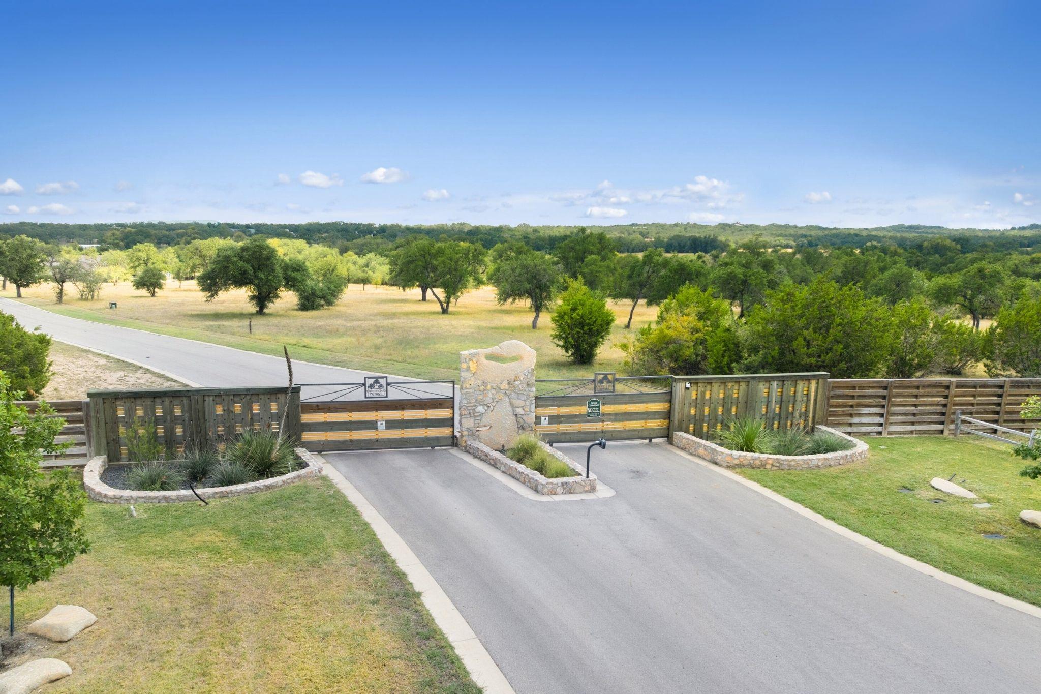 Image 40 of 40 For 338 Morning Dew Dr