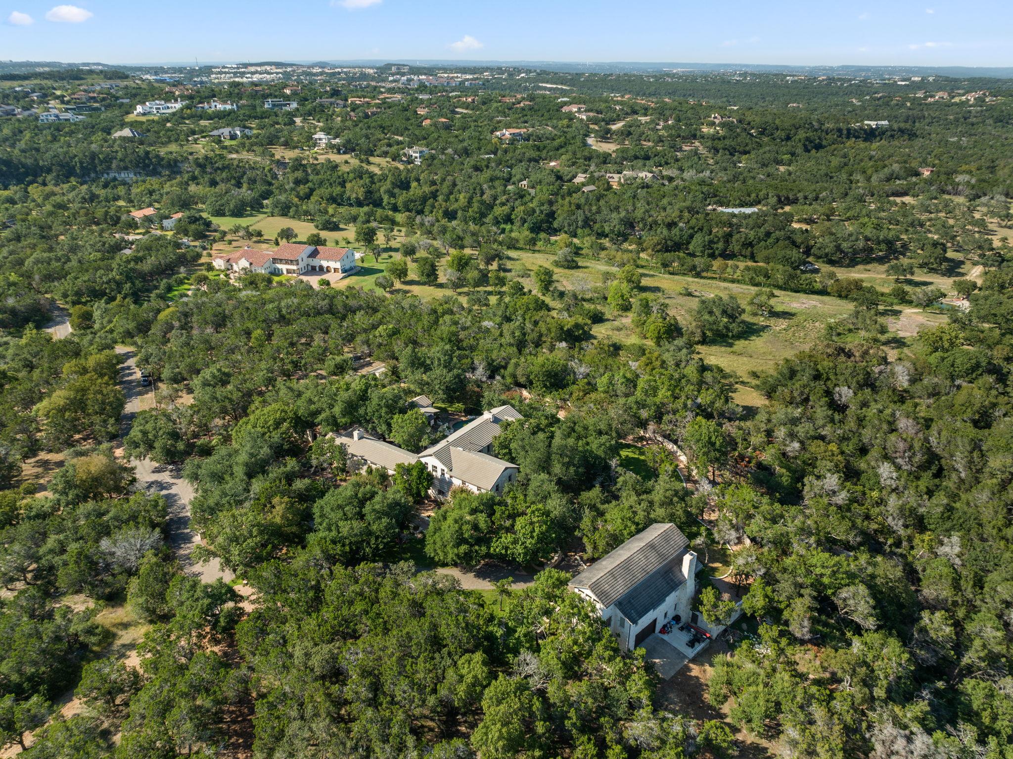 Image 35 of 40 For 11949 Overlook Pass