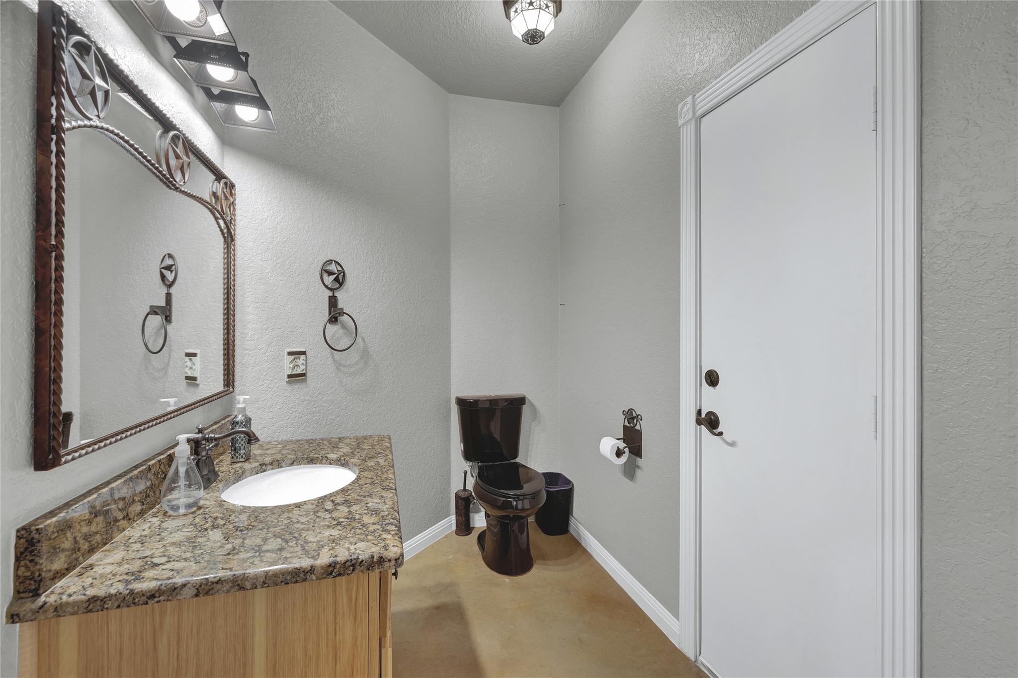 Image 32 of 40 For 150 Hidden Holw