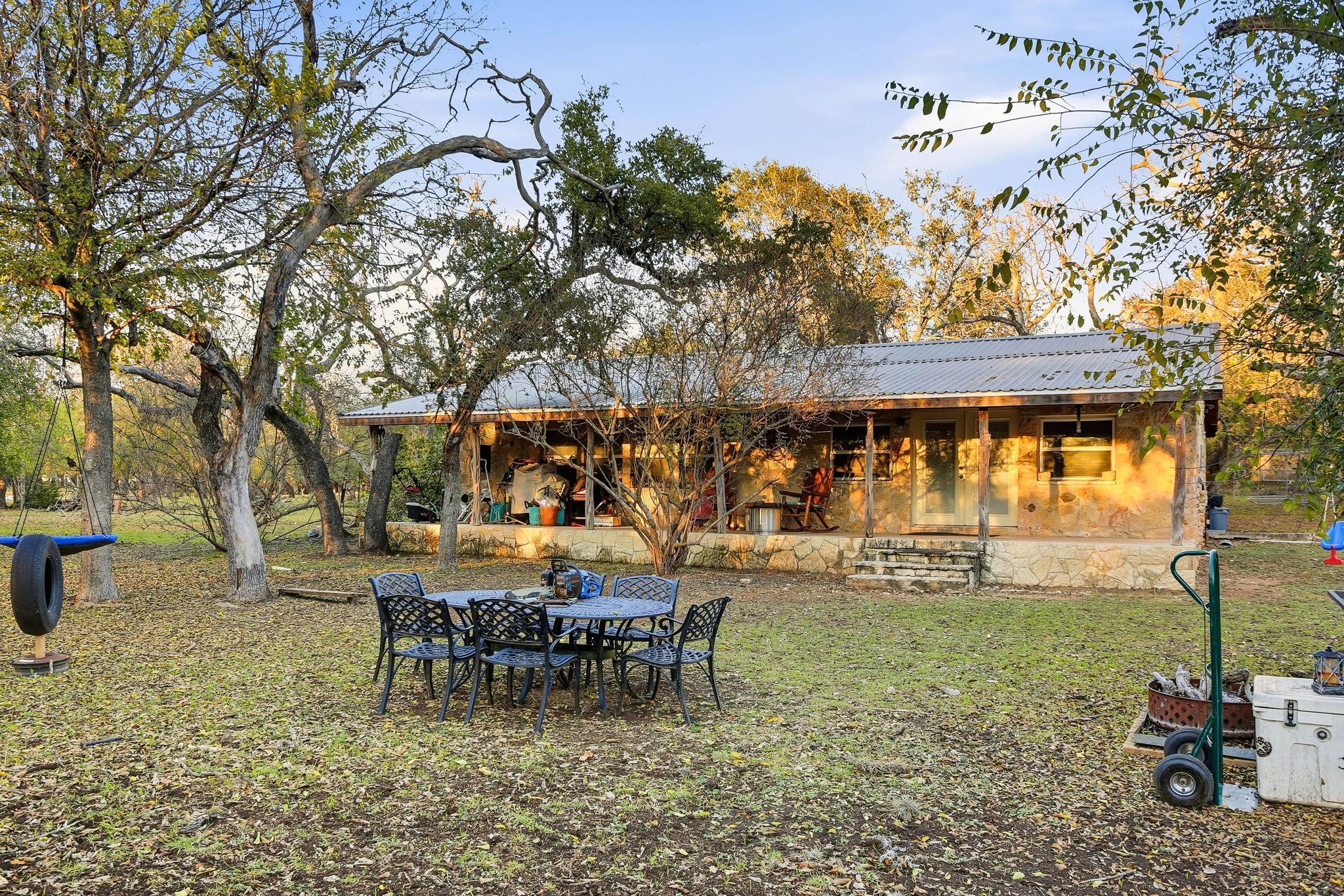 Image 23 of 37 For 340 Rio Oak  