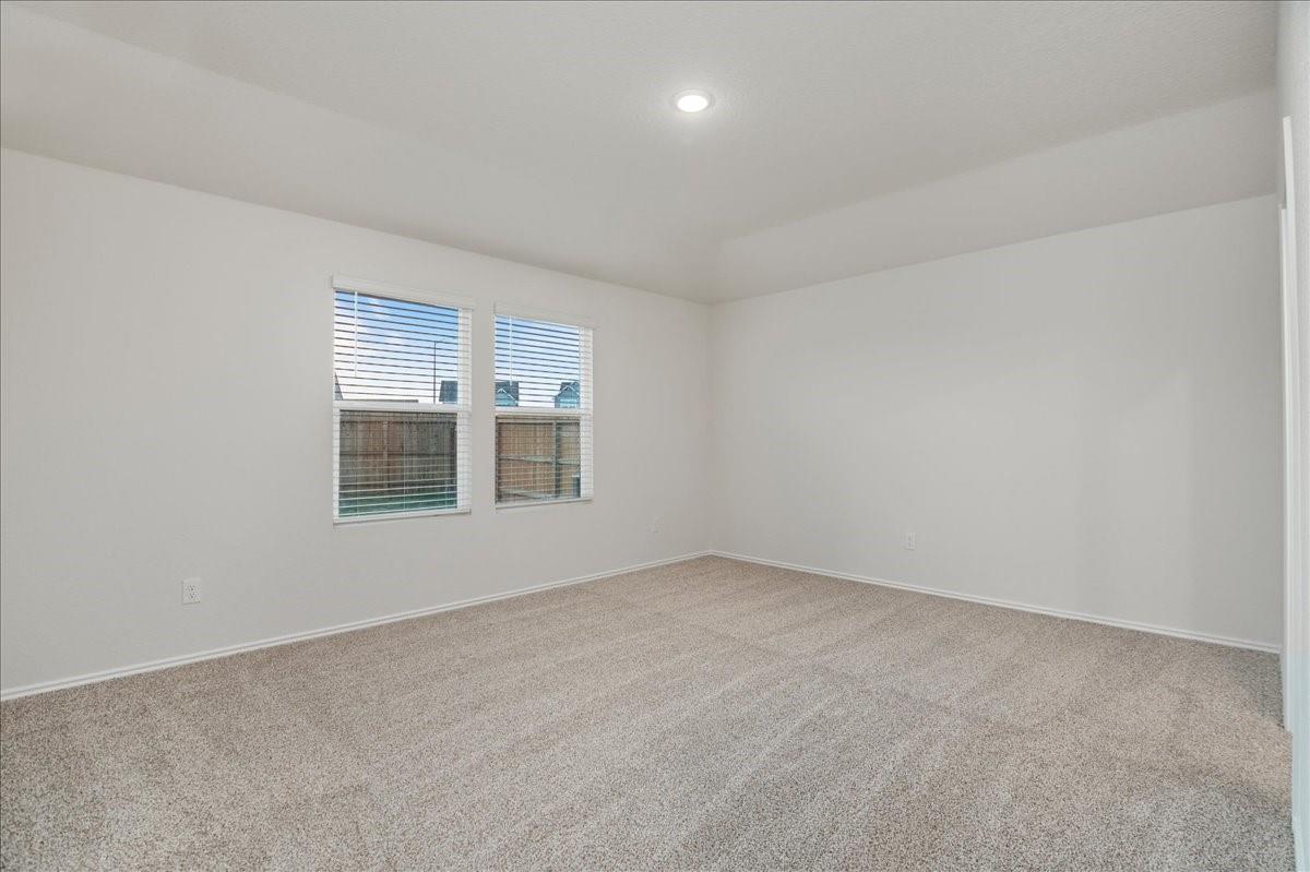 Image 5 of 13 For 379 Wayne Way