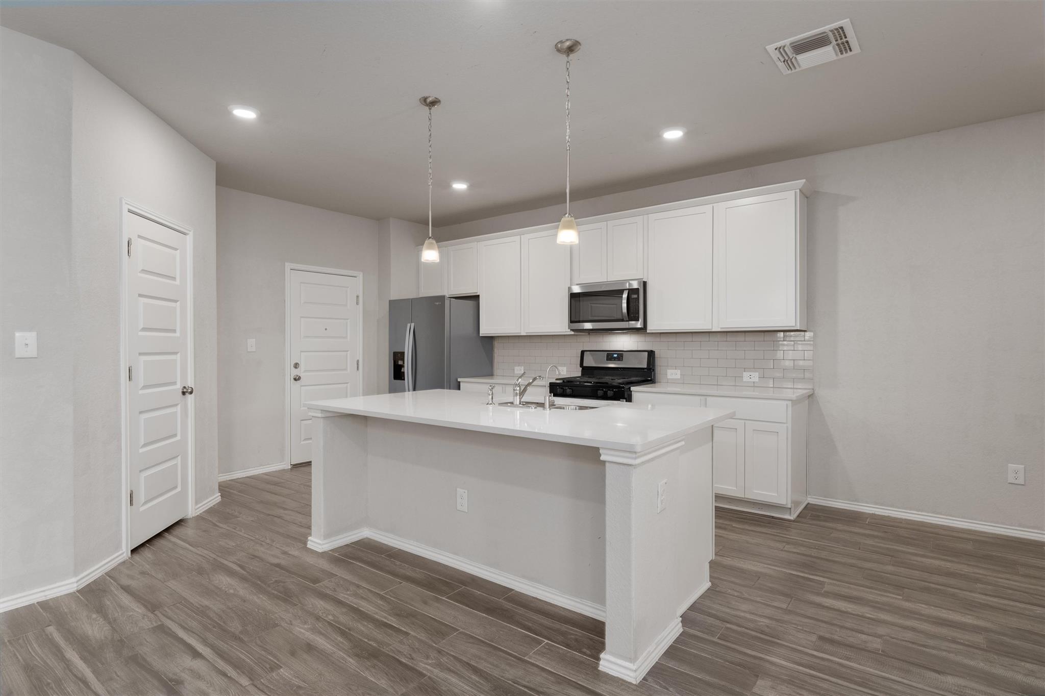 Image 10 of 35 For 222 Jaycen Ln