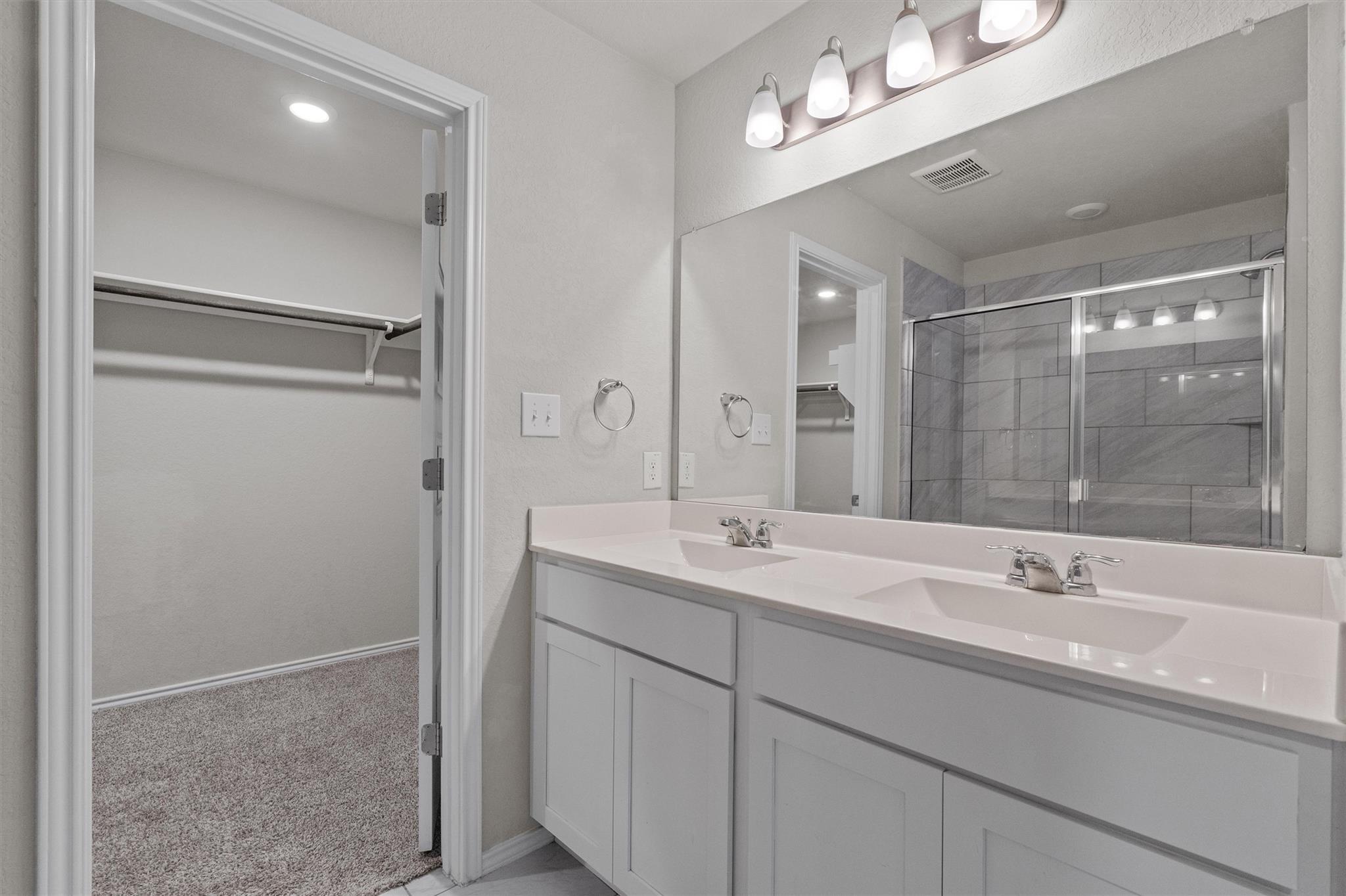 Image 21 of 35 For 222 Jaycen Ln