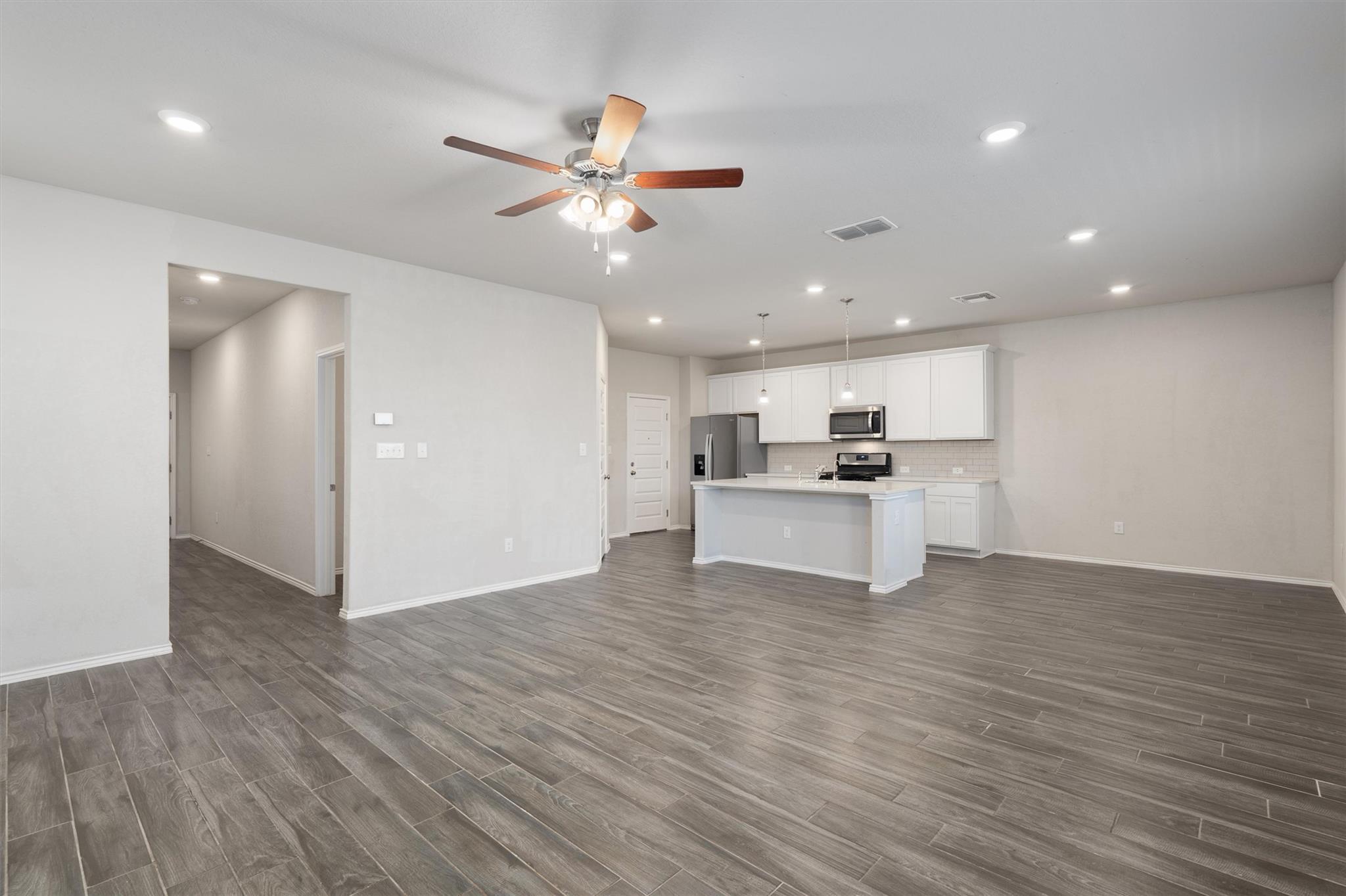 Image 5 of 35 For 222 Jaycen Ln