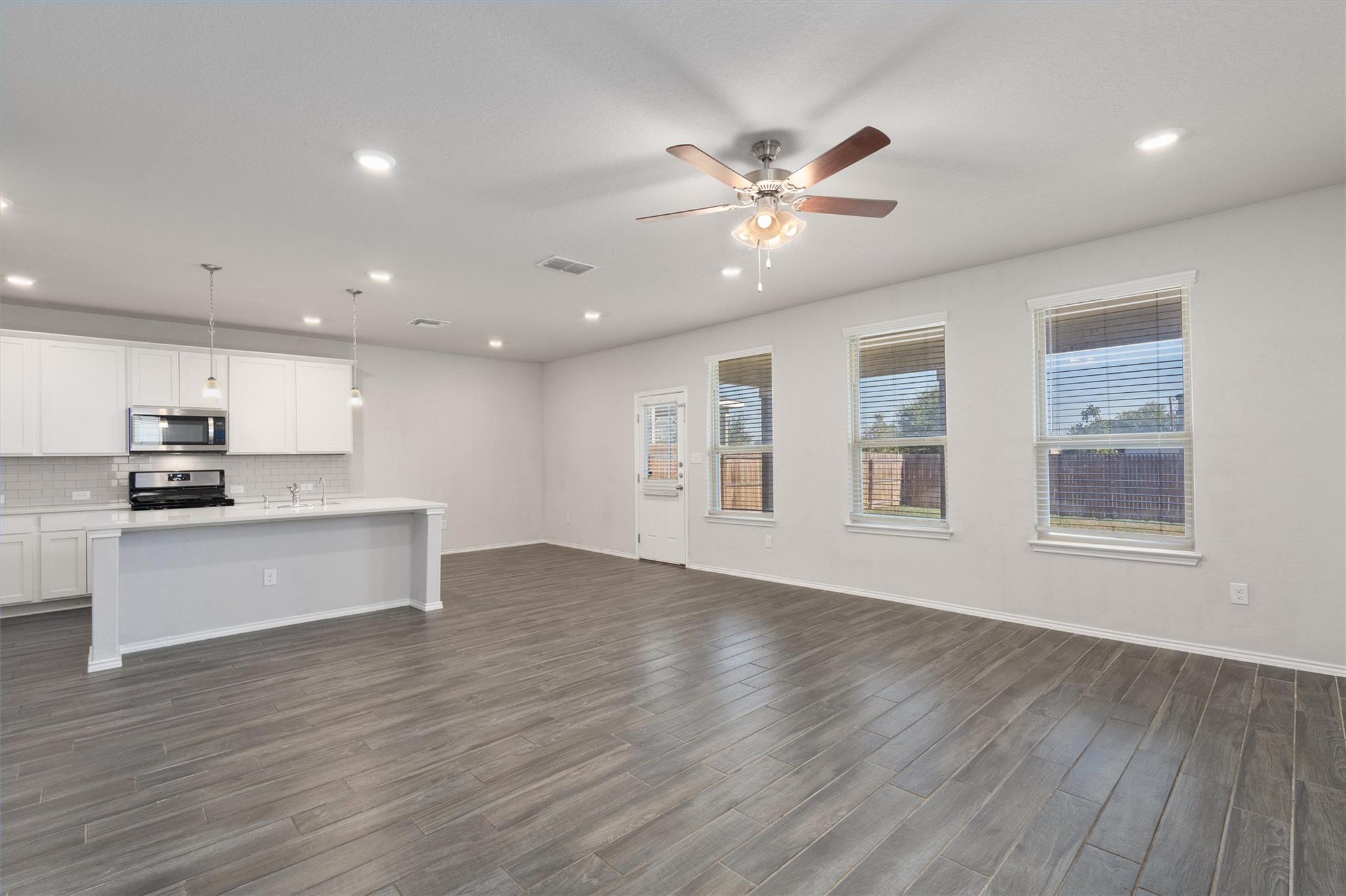 Image 8 of 35 For 222 Jaycen Ln