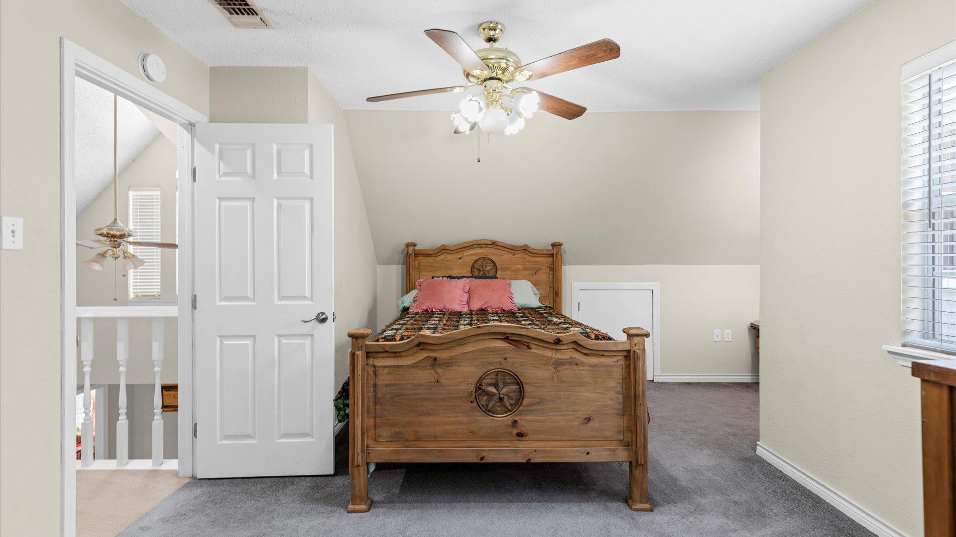 Image 21 of 31 For 689 Abels Way