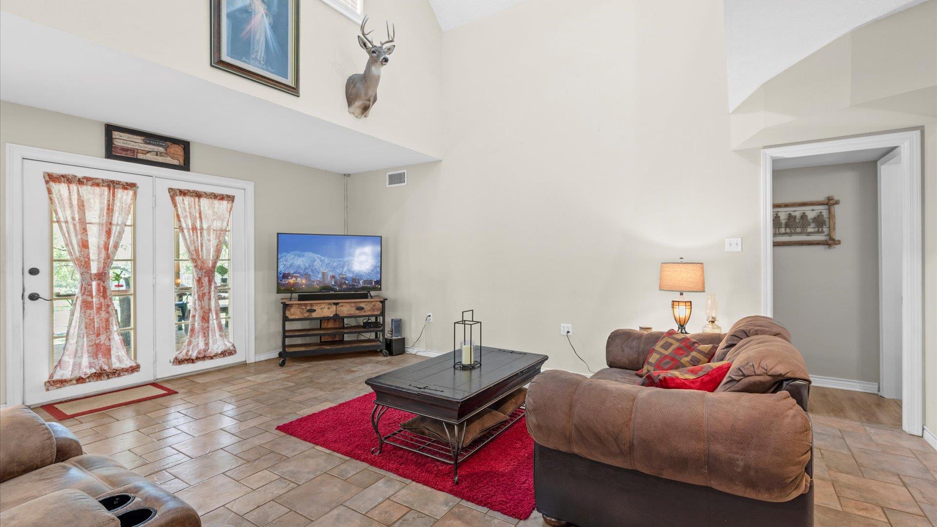 Image 9 of 31 For 689 Abels Way