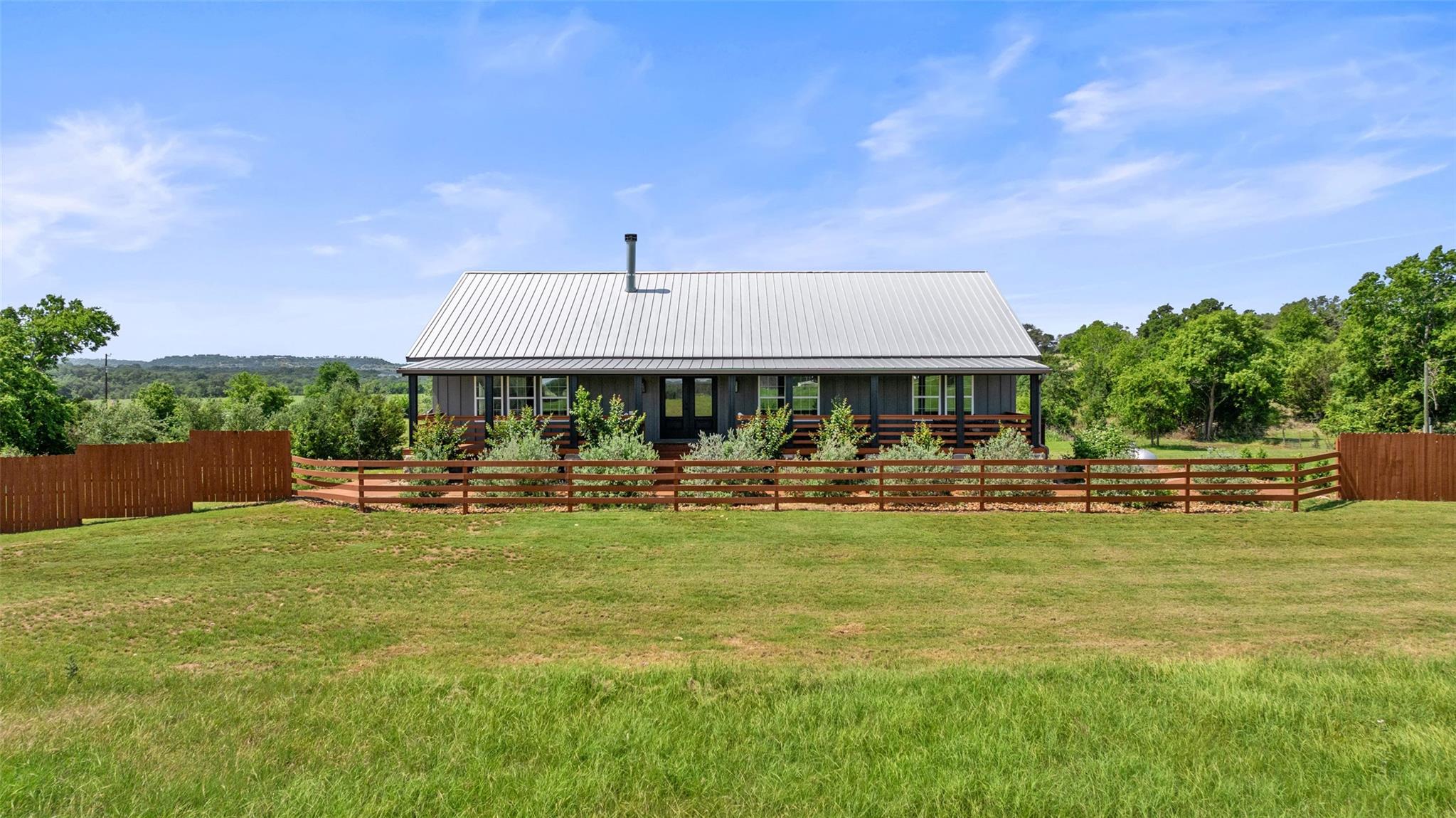 Details for 2124 Crabapple Rd, Blanco, TX 78606
