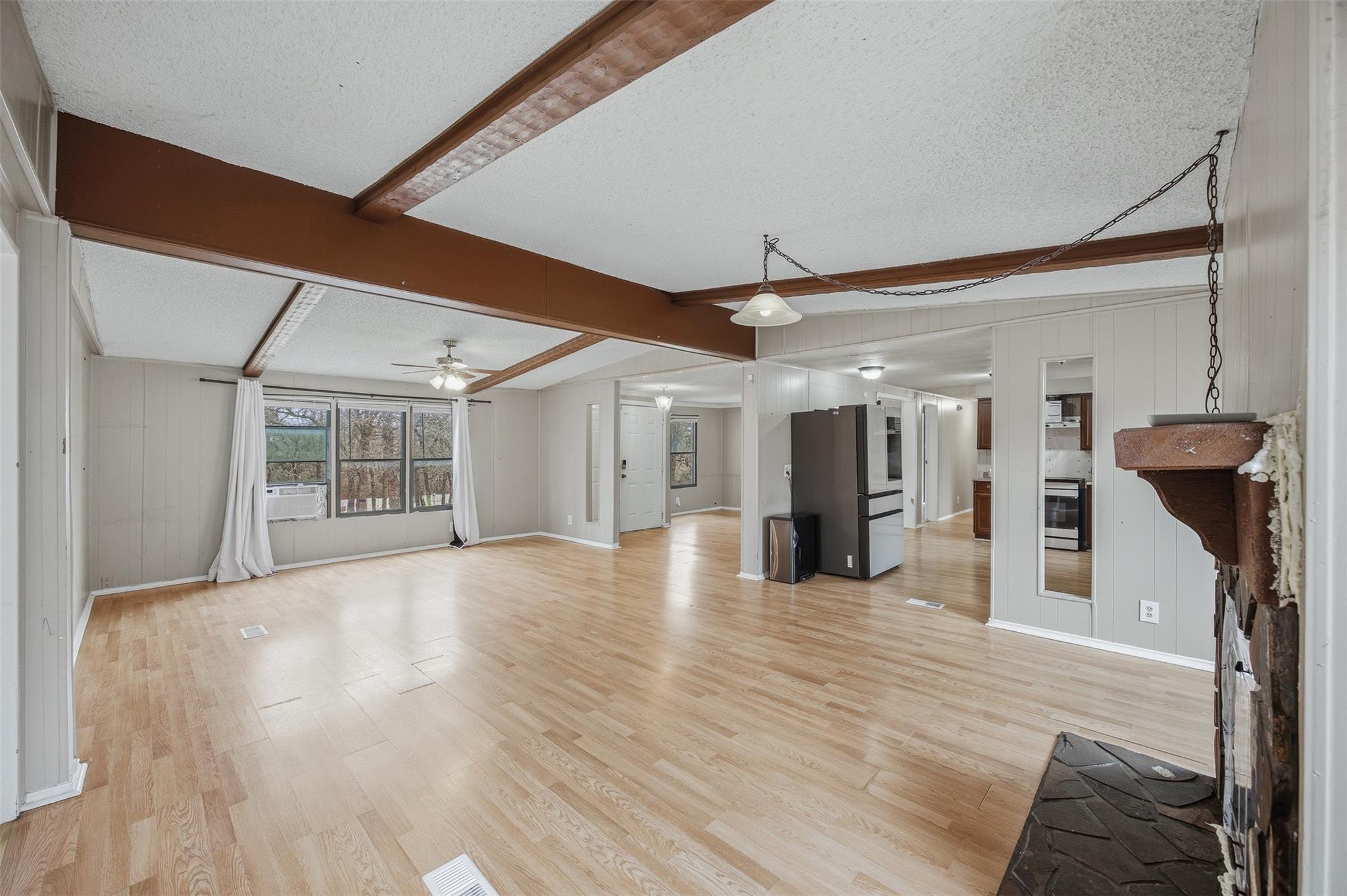 Image 11 of 37 For 840 Oak Tree Rd