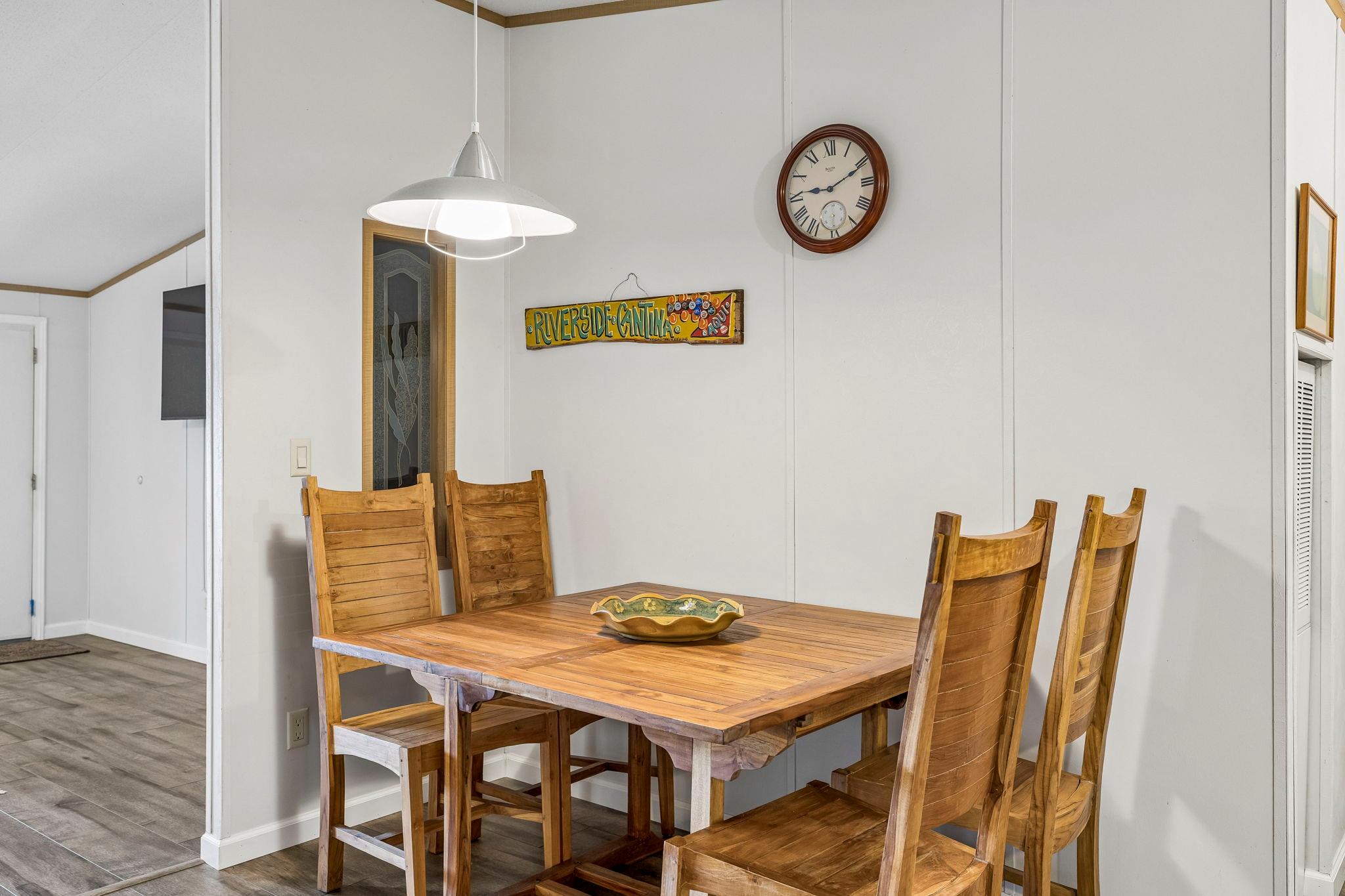 Image 30 of 39 For 344 Shangrila Ln