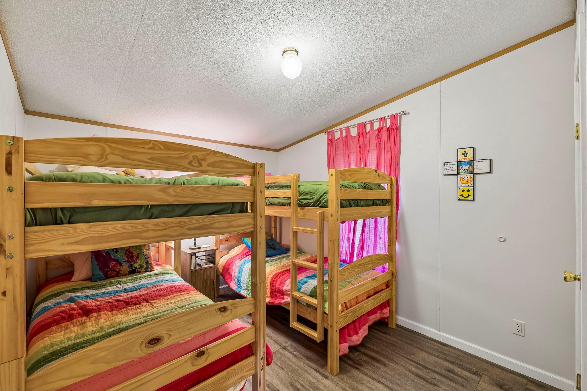 Image 35 of 39 For 344 Shangrila Ln