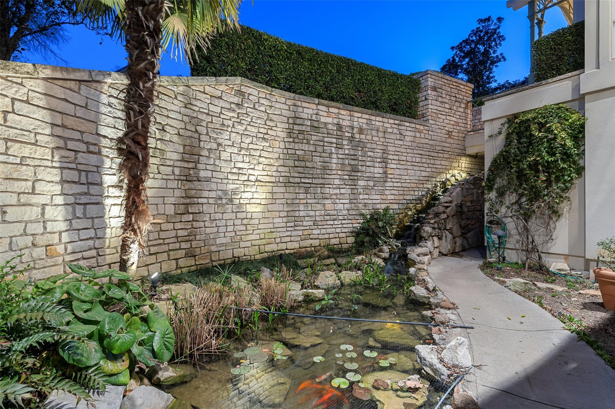 Image 12 of 39 For 715 Cutlass  