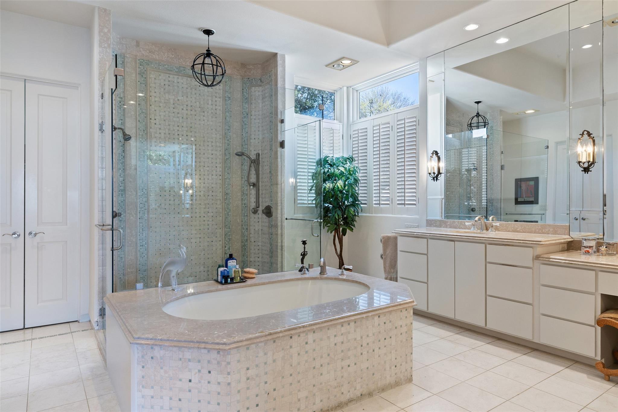 Image 32 of 39 For 715 Cutlass  