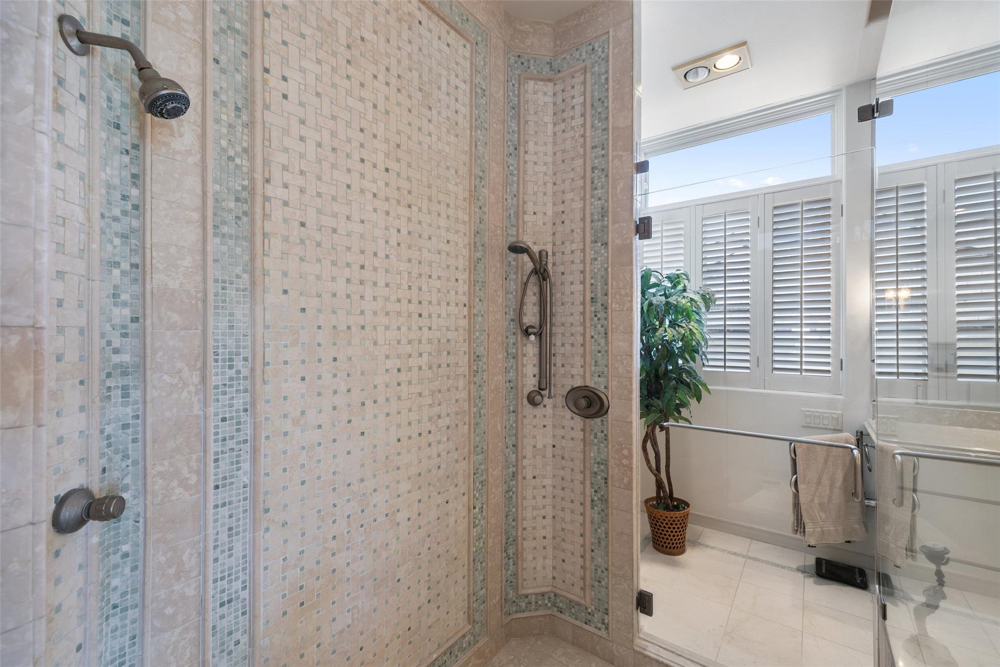 Image 33 of 39 For 715 Cutlass  